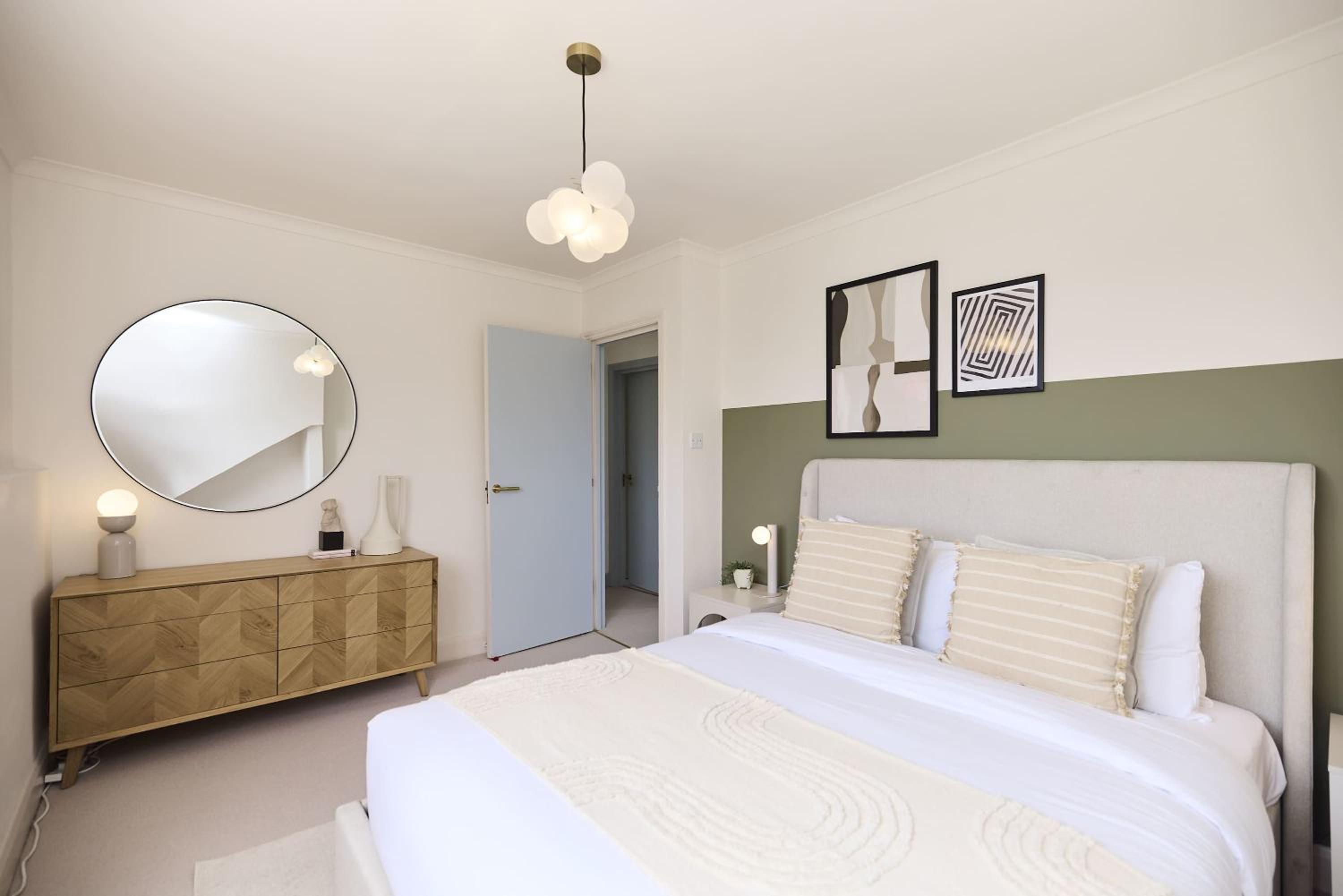 Finsbury Park Two-Bed Split-Level Flat