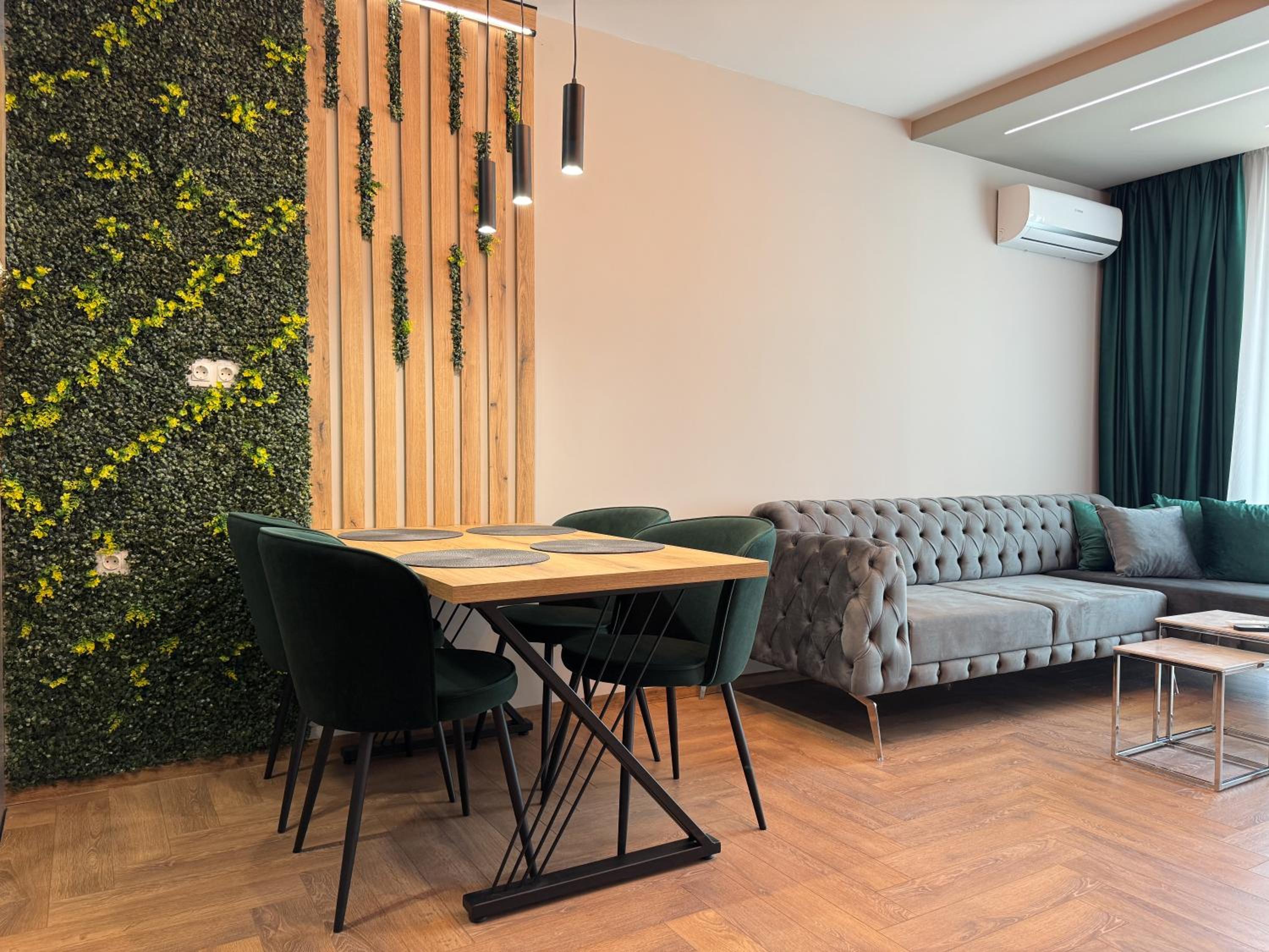 1BR Modern Apartment 6mins to City Centre with FREE Street Parking and Gym Pass