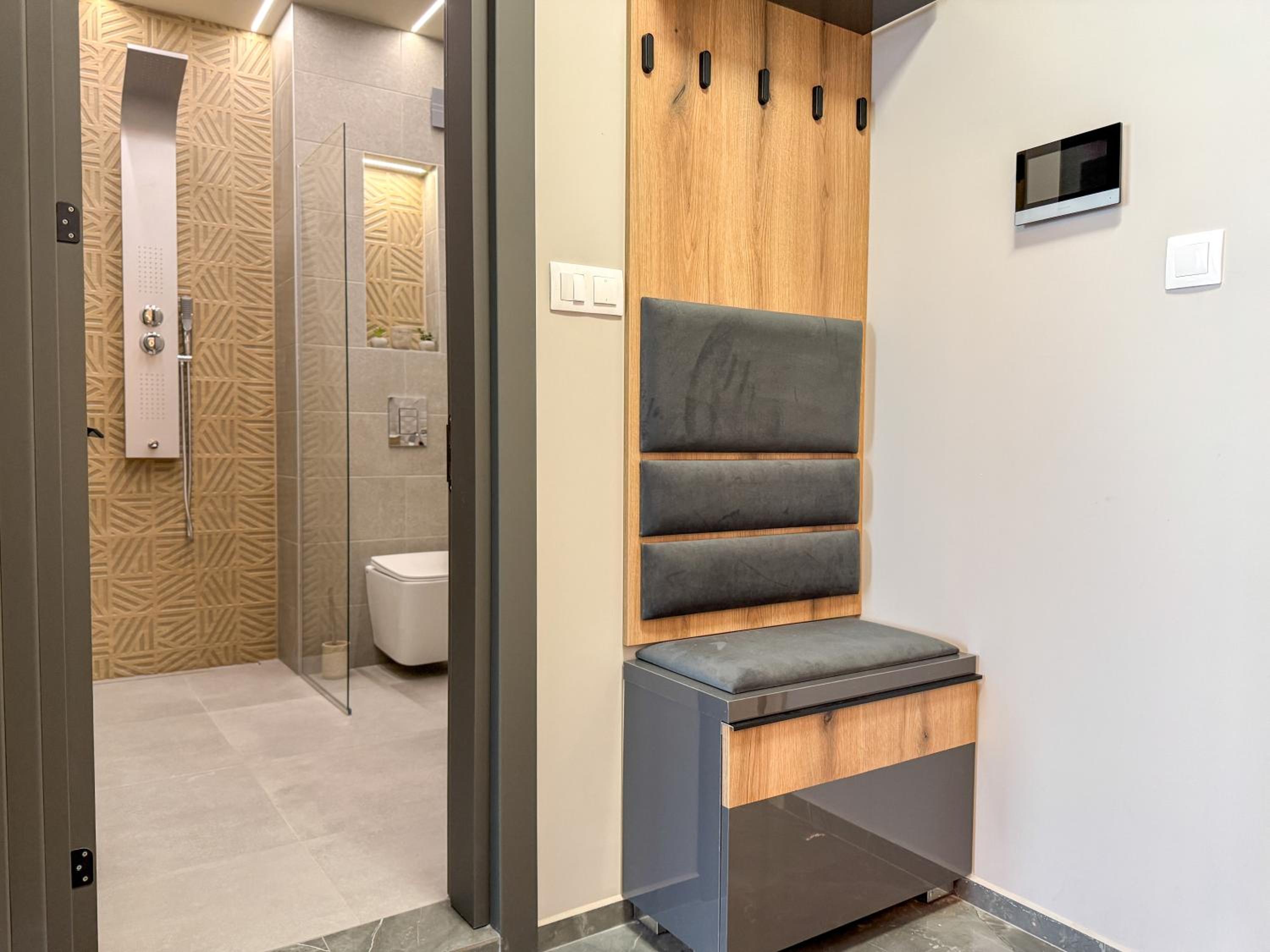 1BR Modern Apartment 6mins to City Centre with FREE Street Parking and Gym Pass