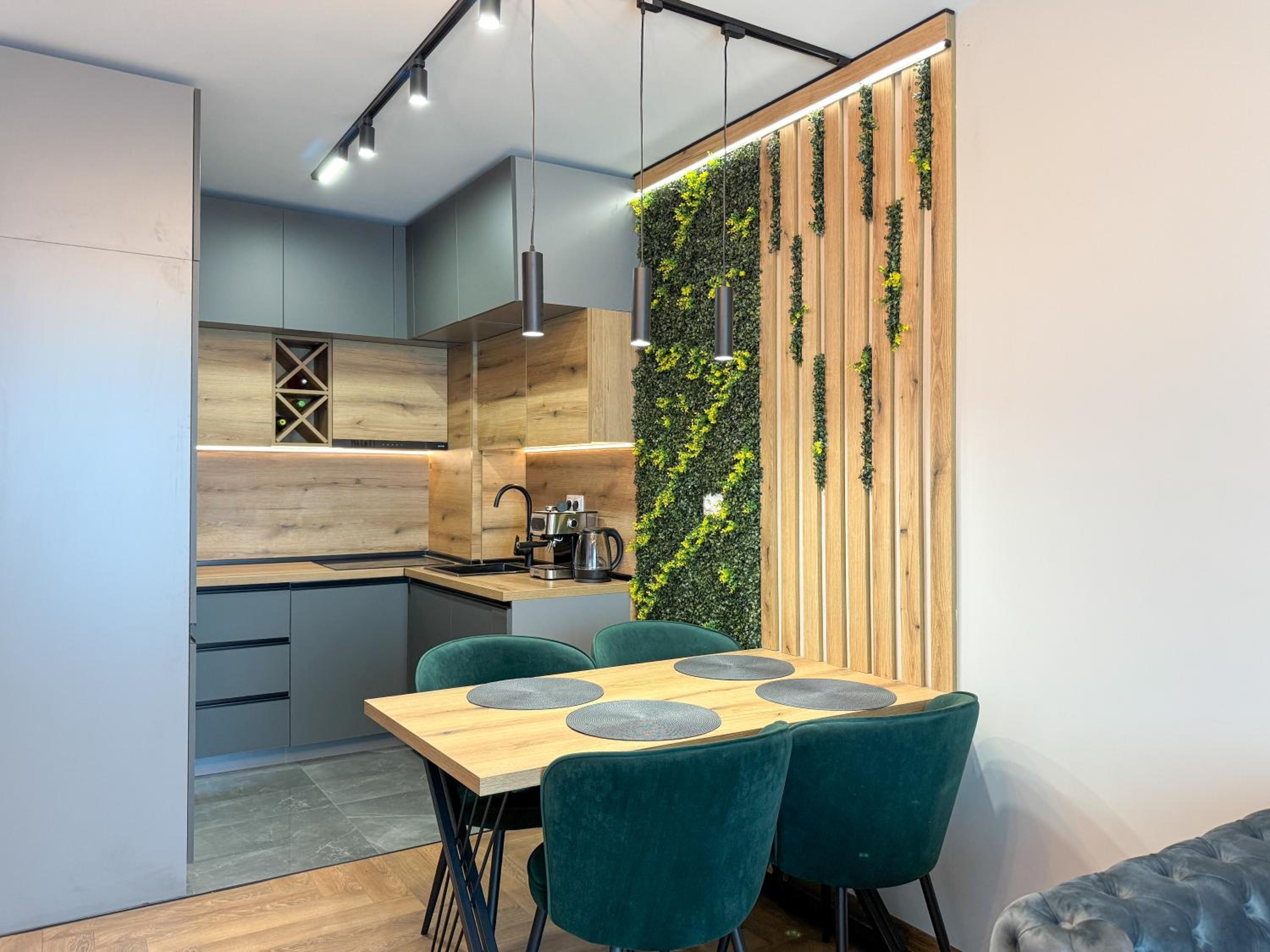 1BR Modern Apartment 6mins to City Centre with FREE Street Parking and Gym Pass