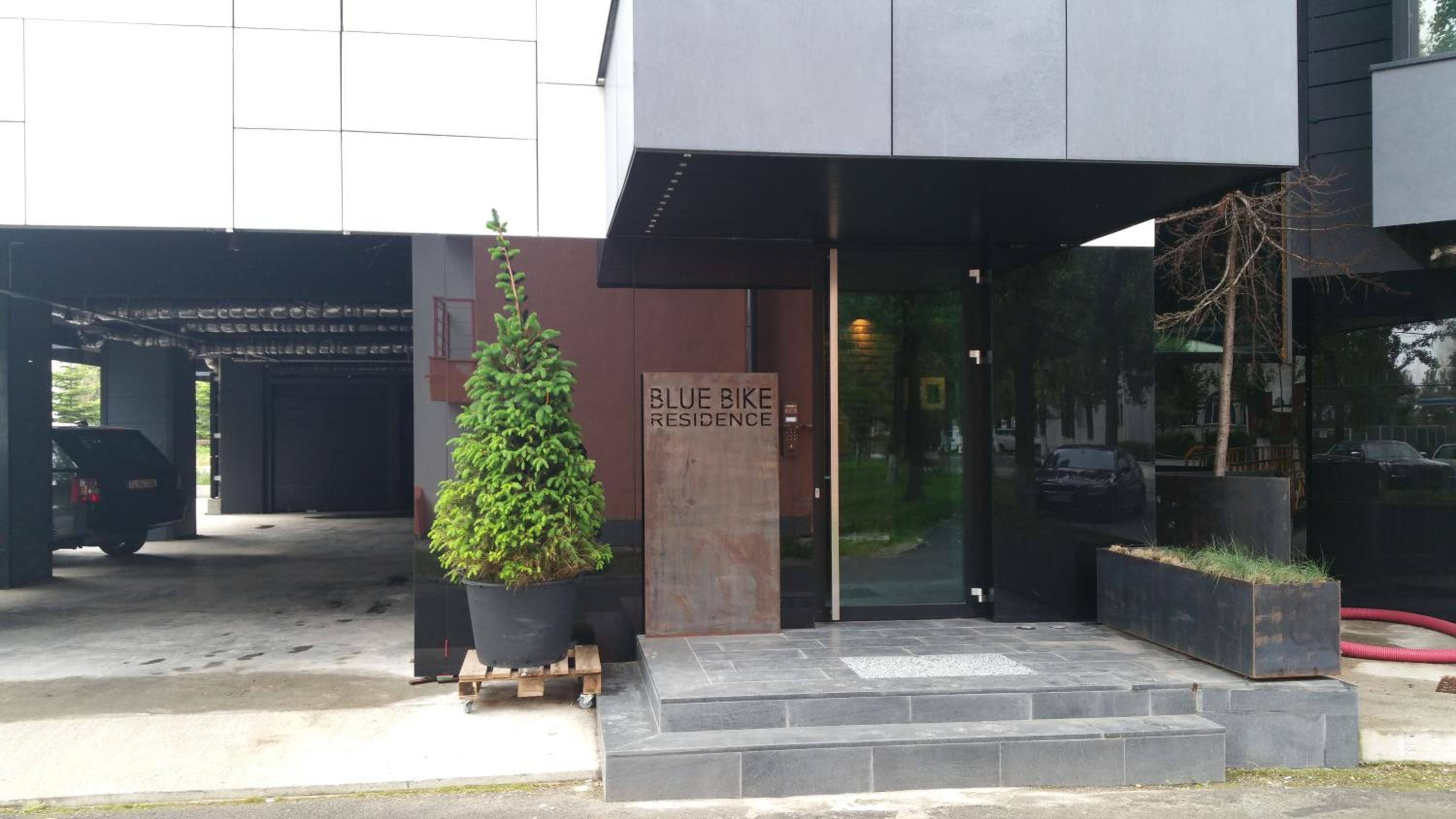 Pupa Residence