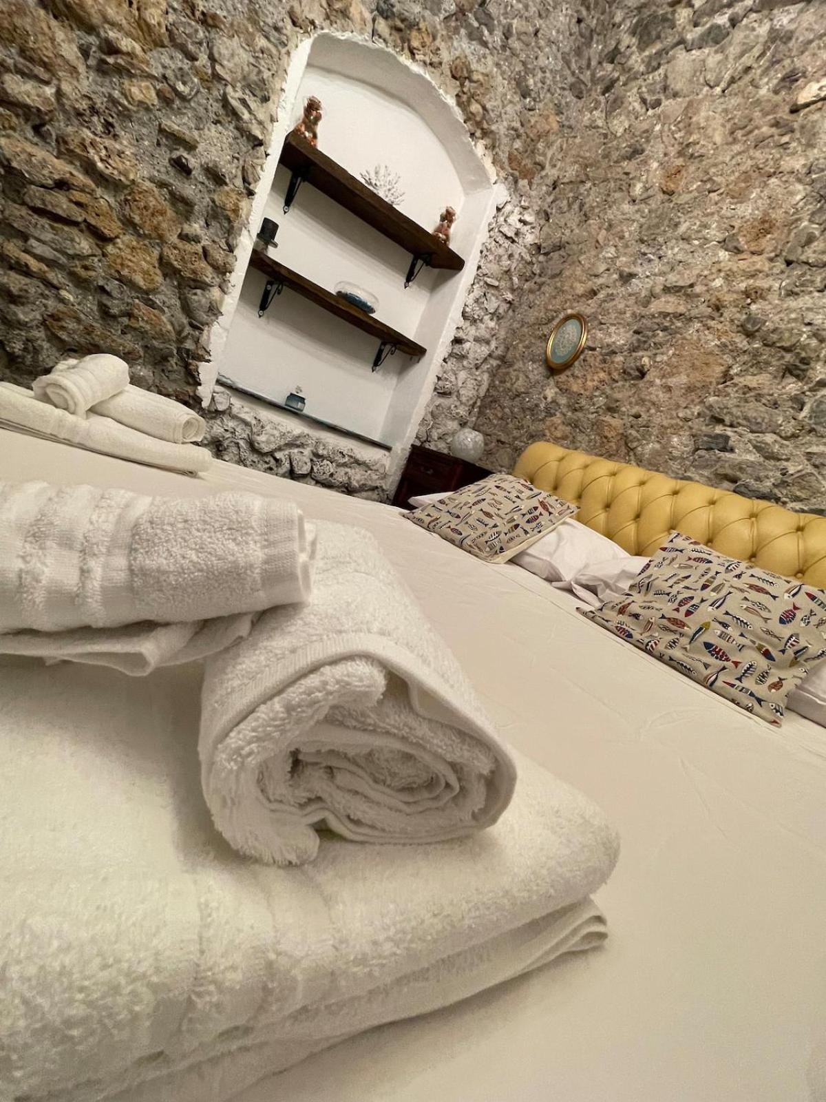 Grotta degli Arechi - Casa Vacanze