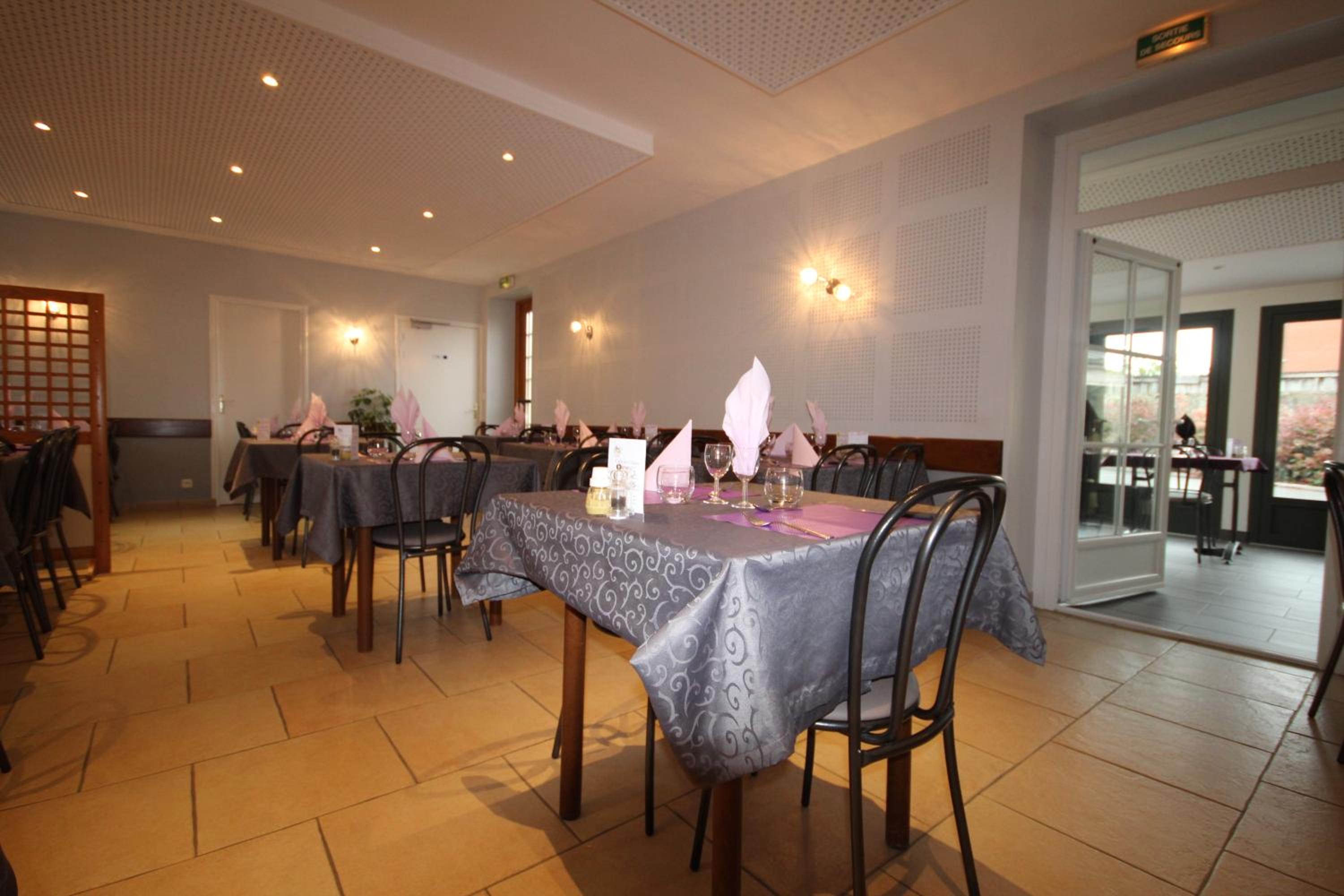 restaurant