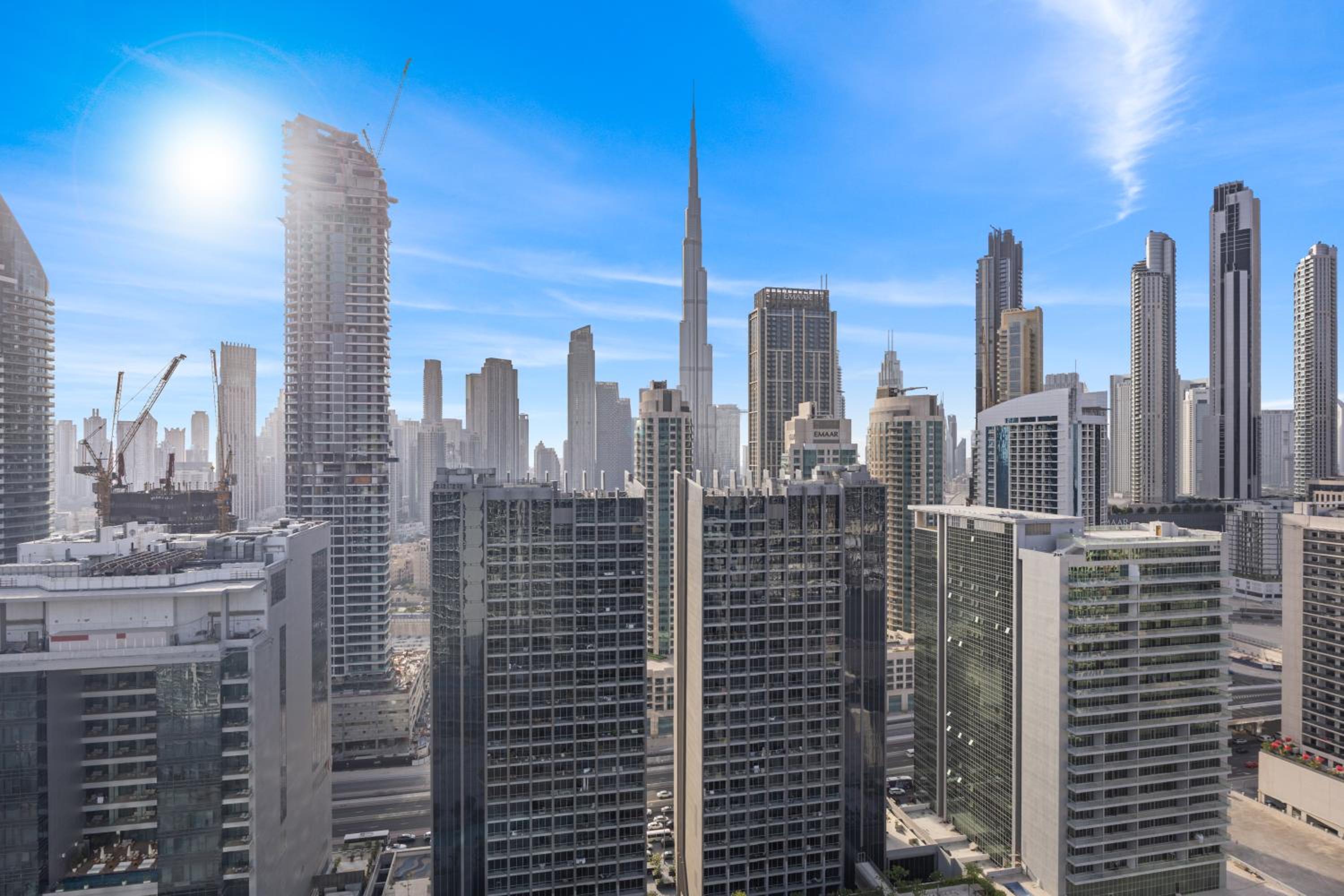 Burj khalifa and Canal views - Luxury Apartments for Rent in Dubai Business Bay