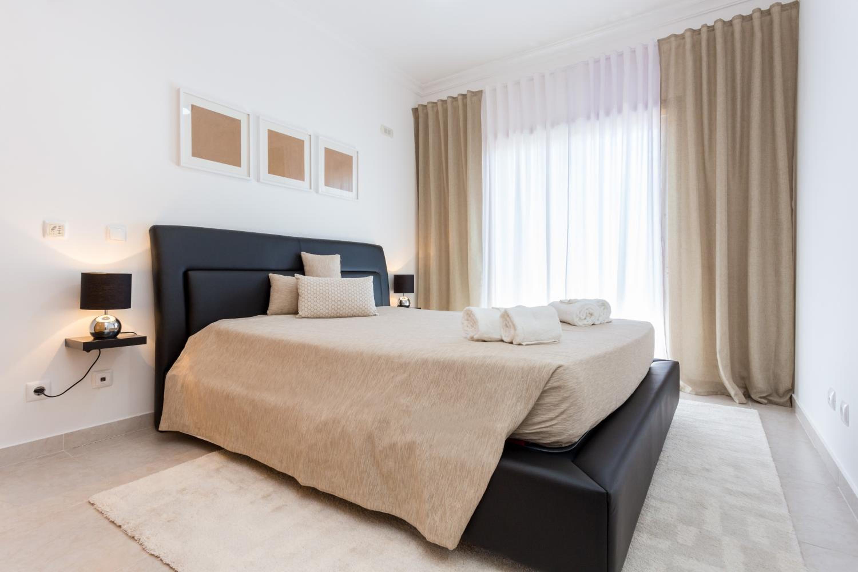 Edificio Sol Mr Sponsor Apartment view 2