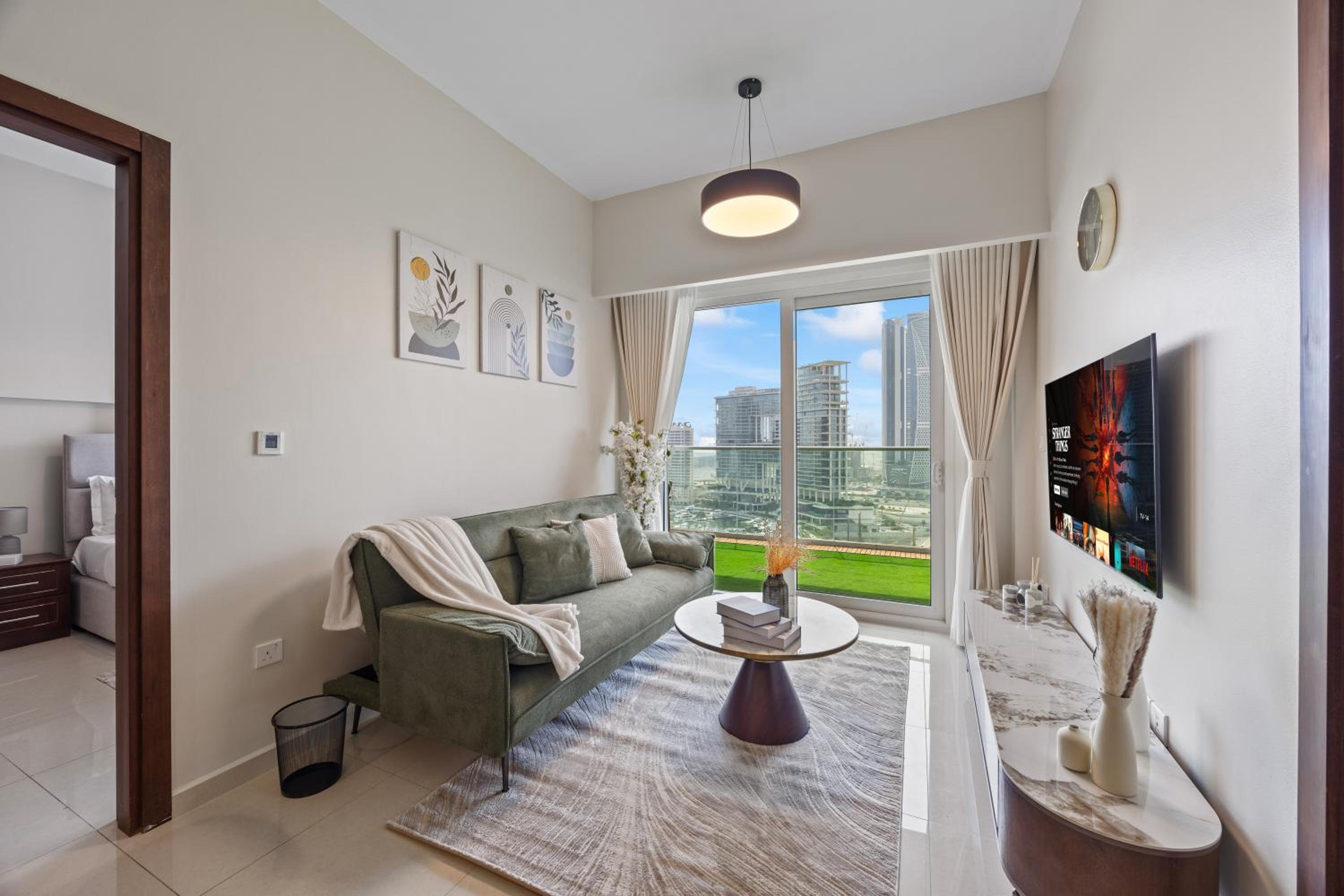 Burj khalifa and Canal views - Luxury Apartments for Rent in Dubai Business Bay