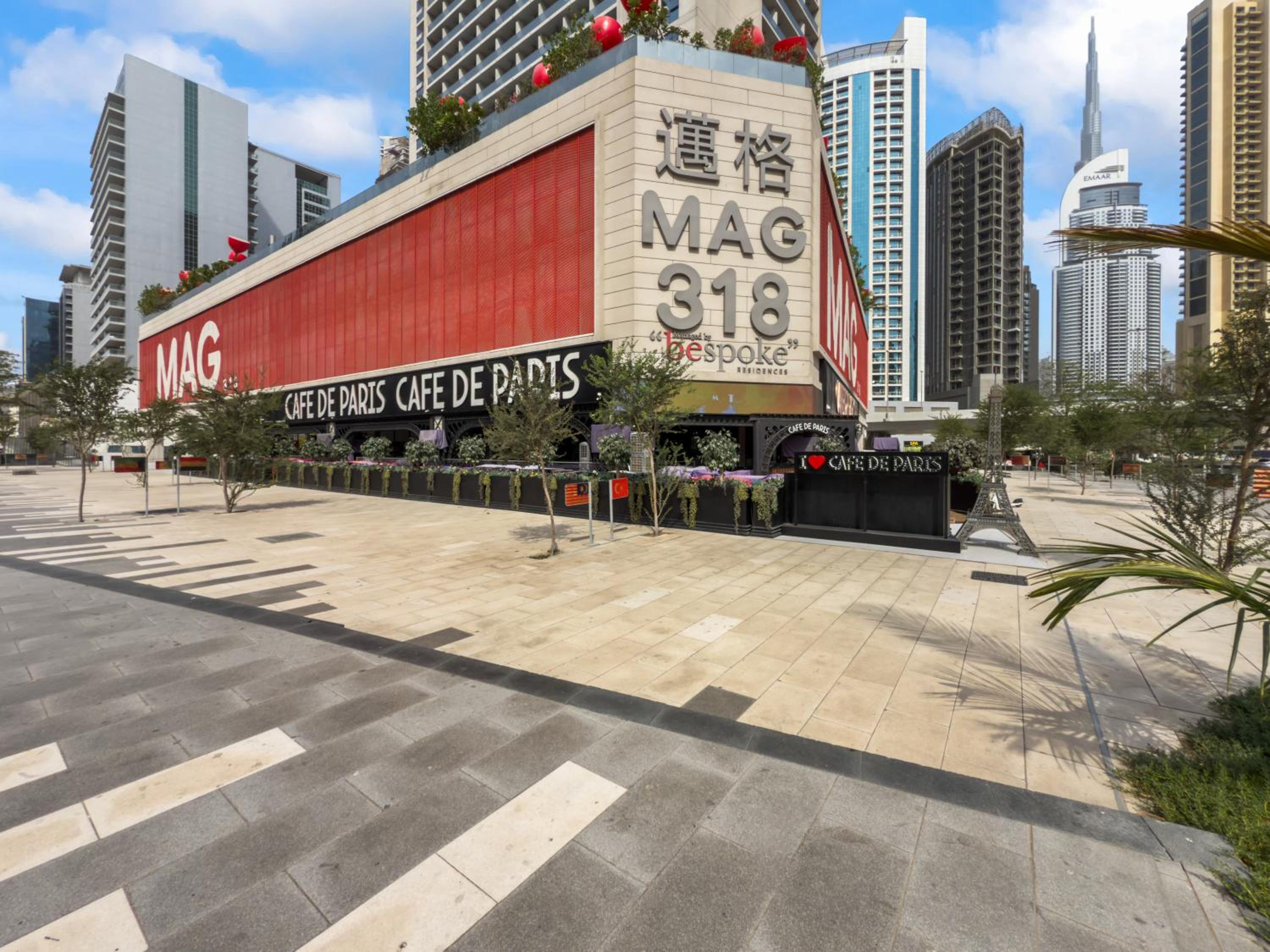 Burj khalifa and Canal views - Luxury Apartments for Rent in Dubai Business Bay