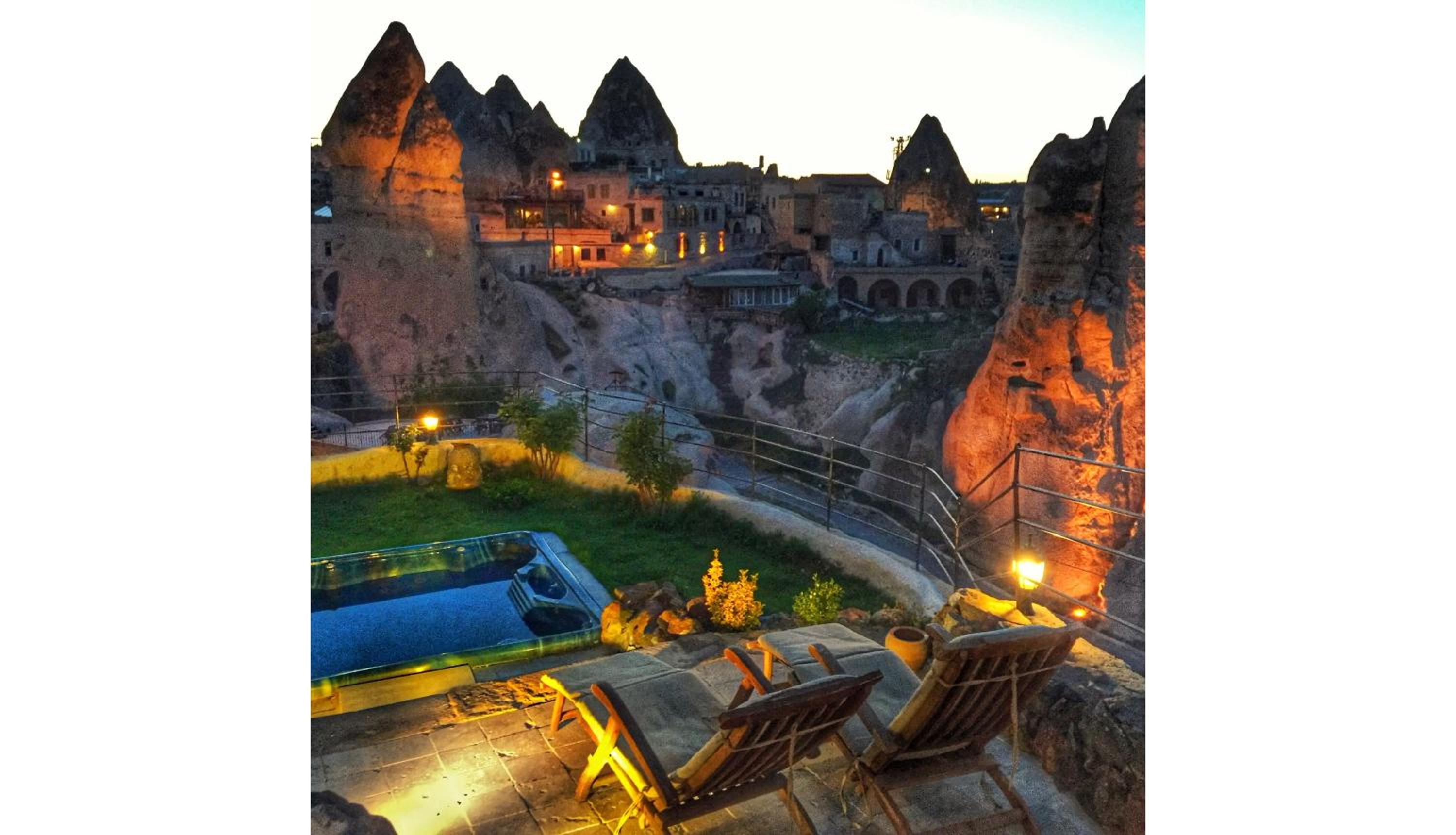 Traveller's Cave Hotel - Image 32