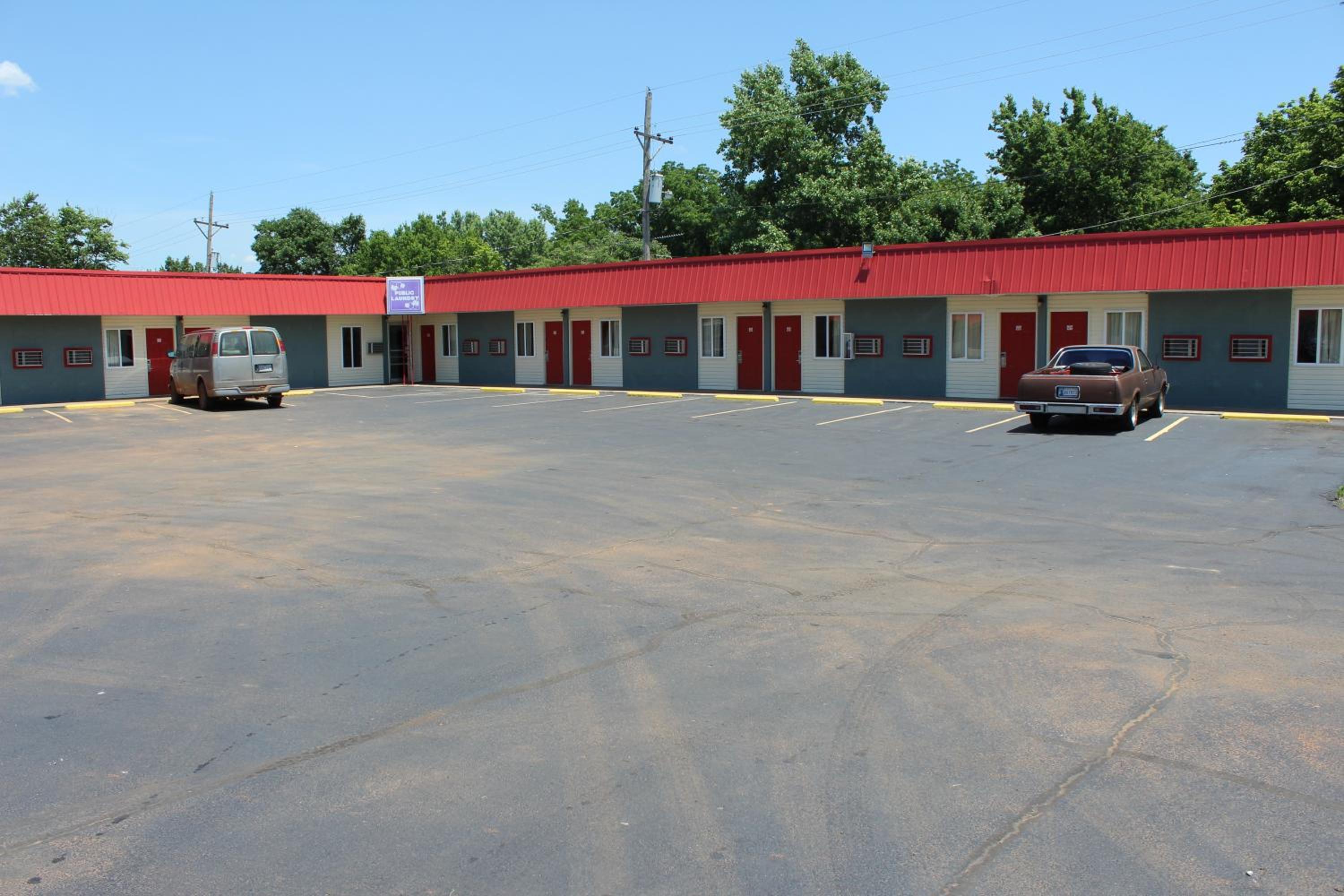 Guest House Motel