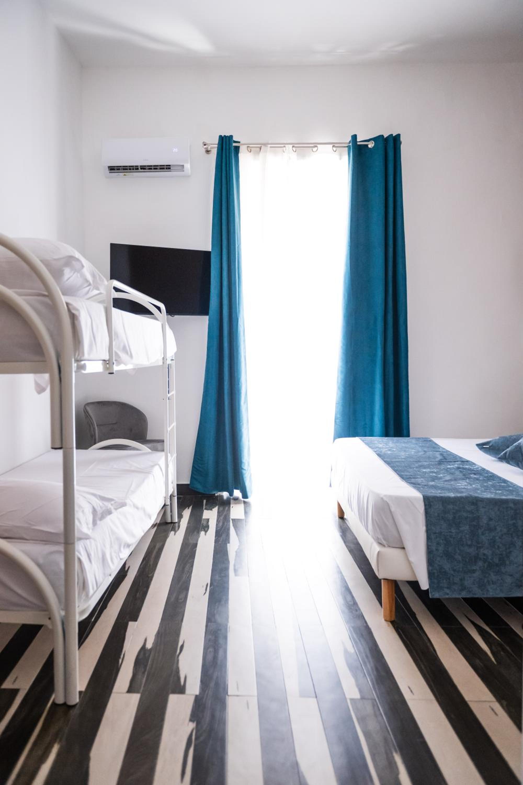 Napoli Central Stay