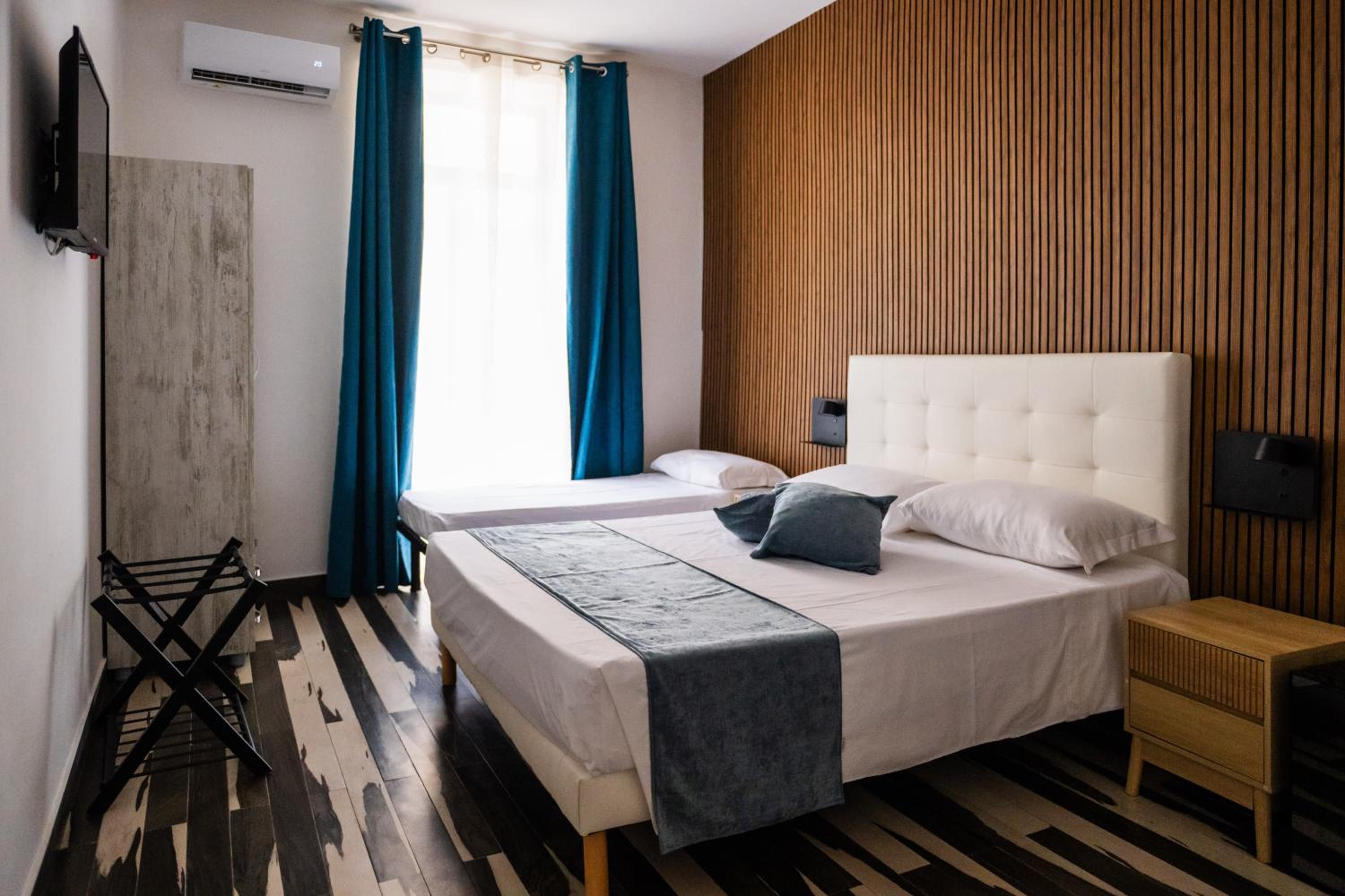 Napoli Central Stay