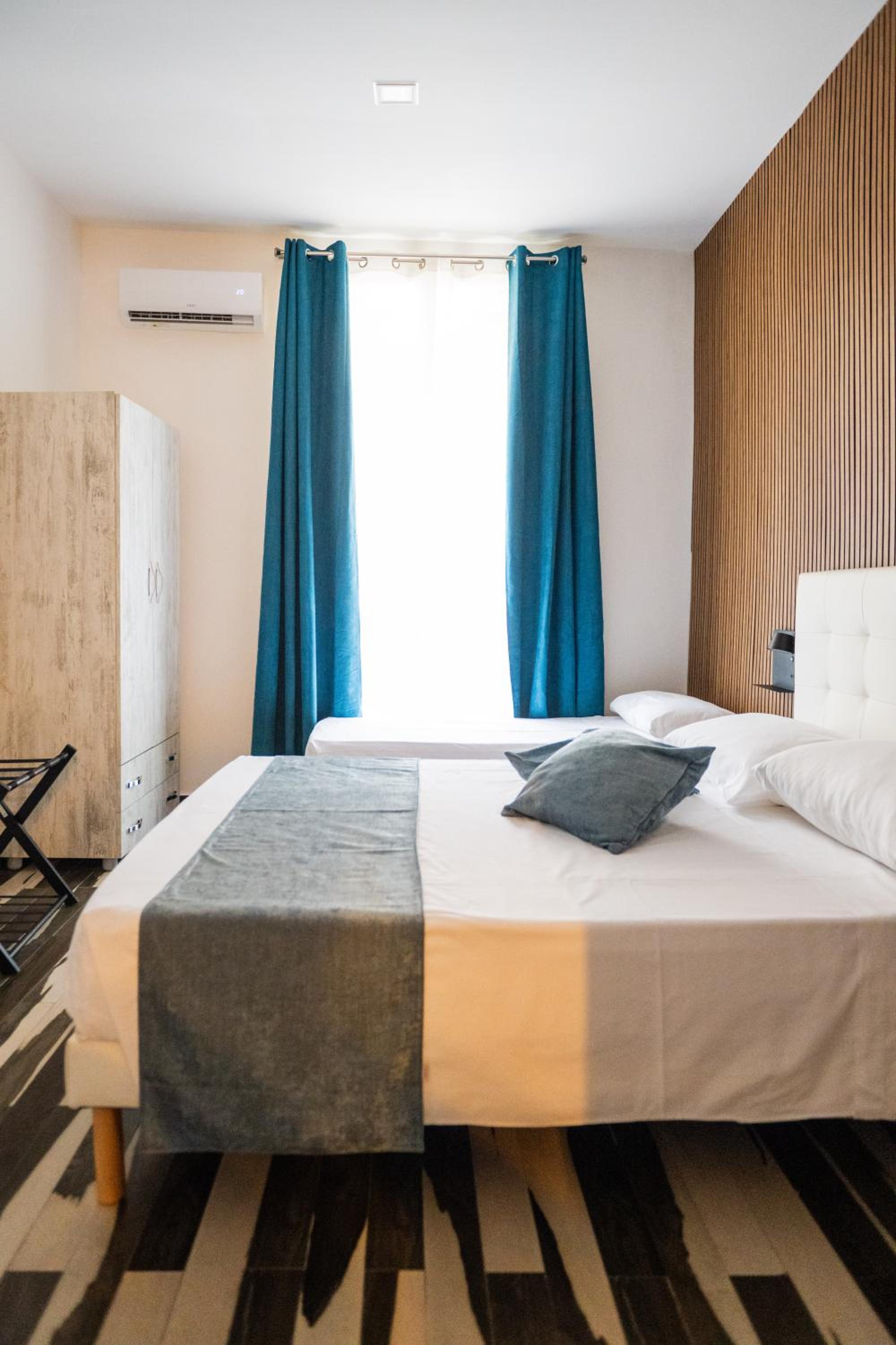 Napoli Central Stay