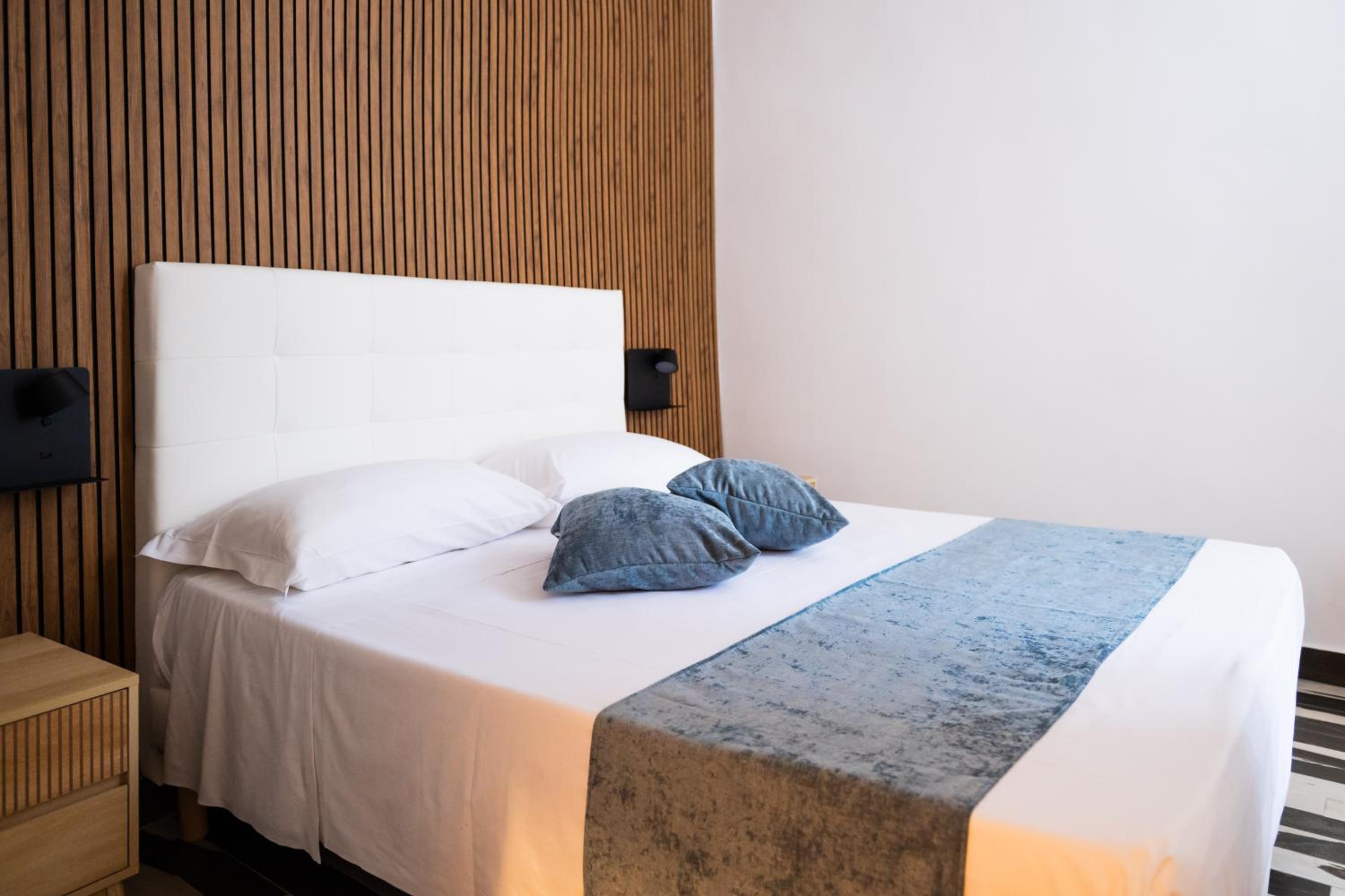 Napoli Central Stay