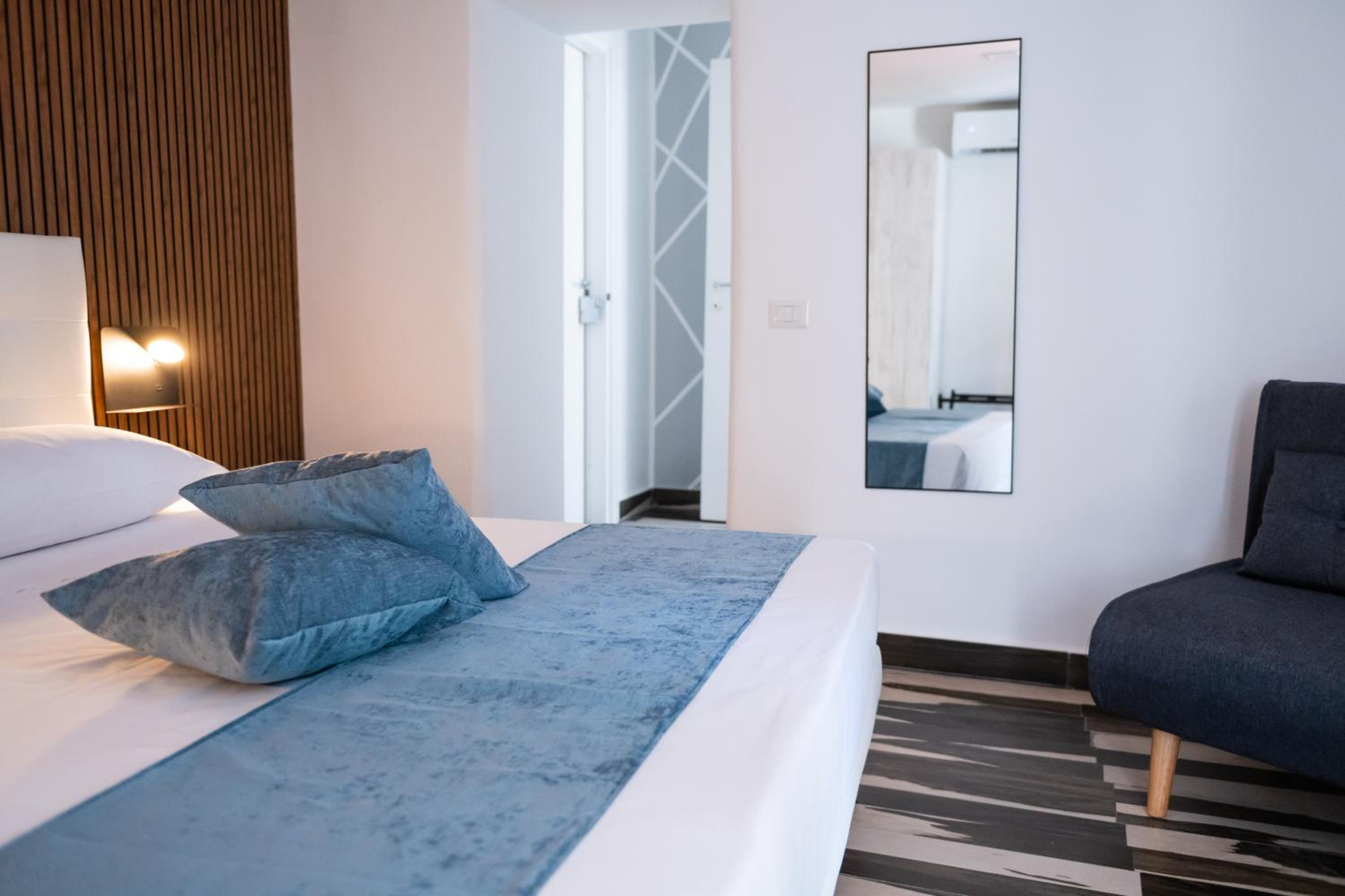 Napoli Central Stay
