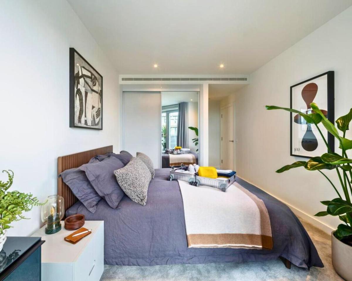 Luxury Penthouse 2Bed 2Bath 2Balcony London Eye & River Views with GYM & AC & Incredible Rooftop View
