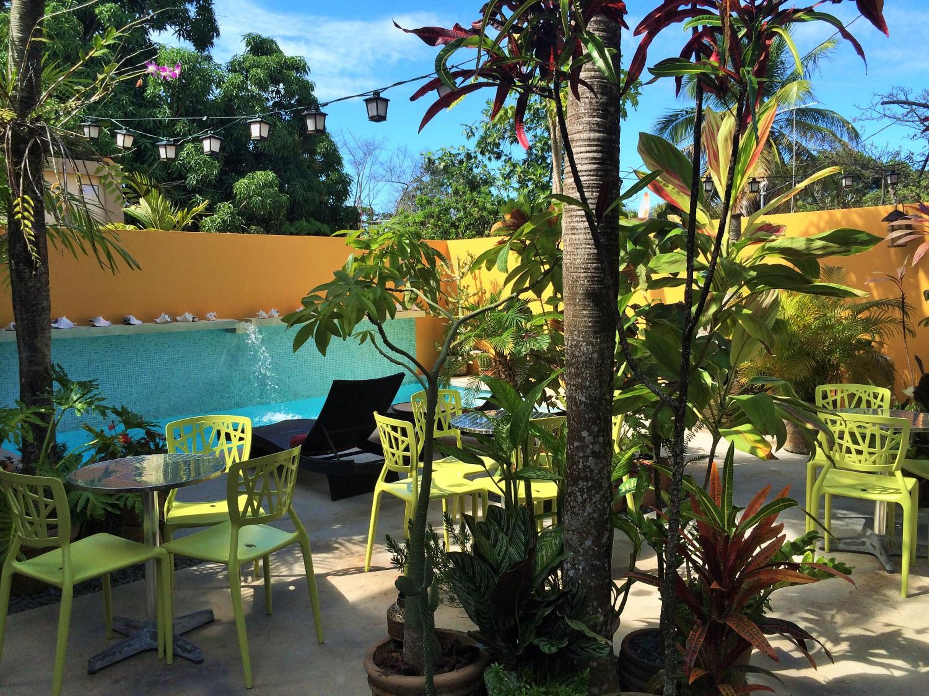 Casa de Amistad Guesthouse