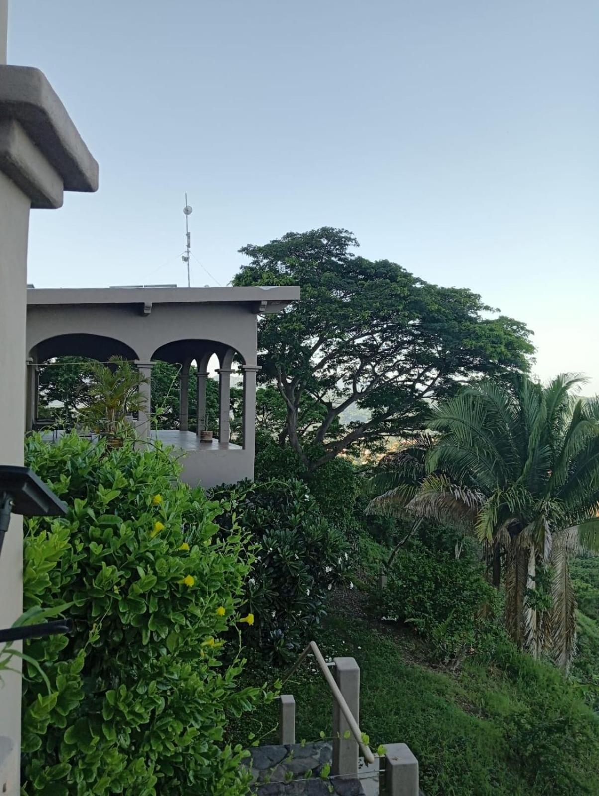 Casa Rebeca - Hill Serenity