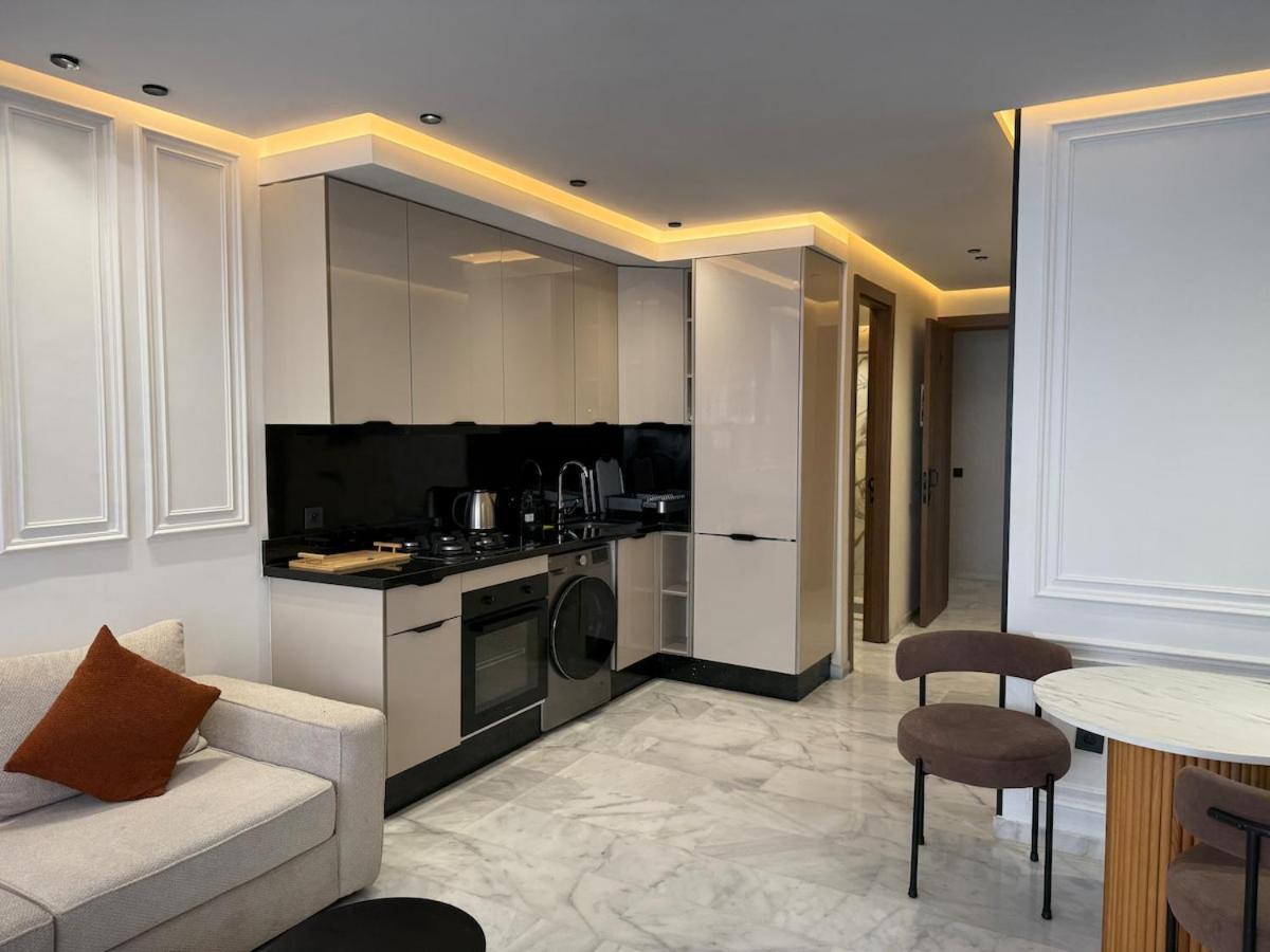 Stylish Apartment with a seaview 9