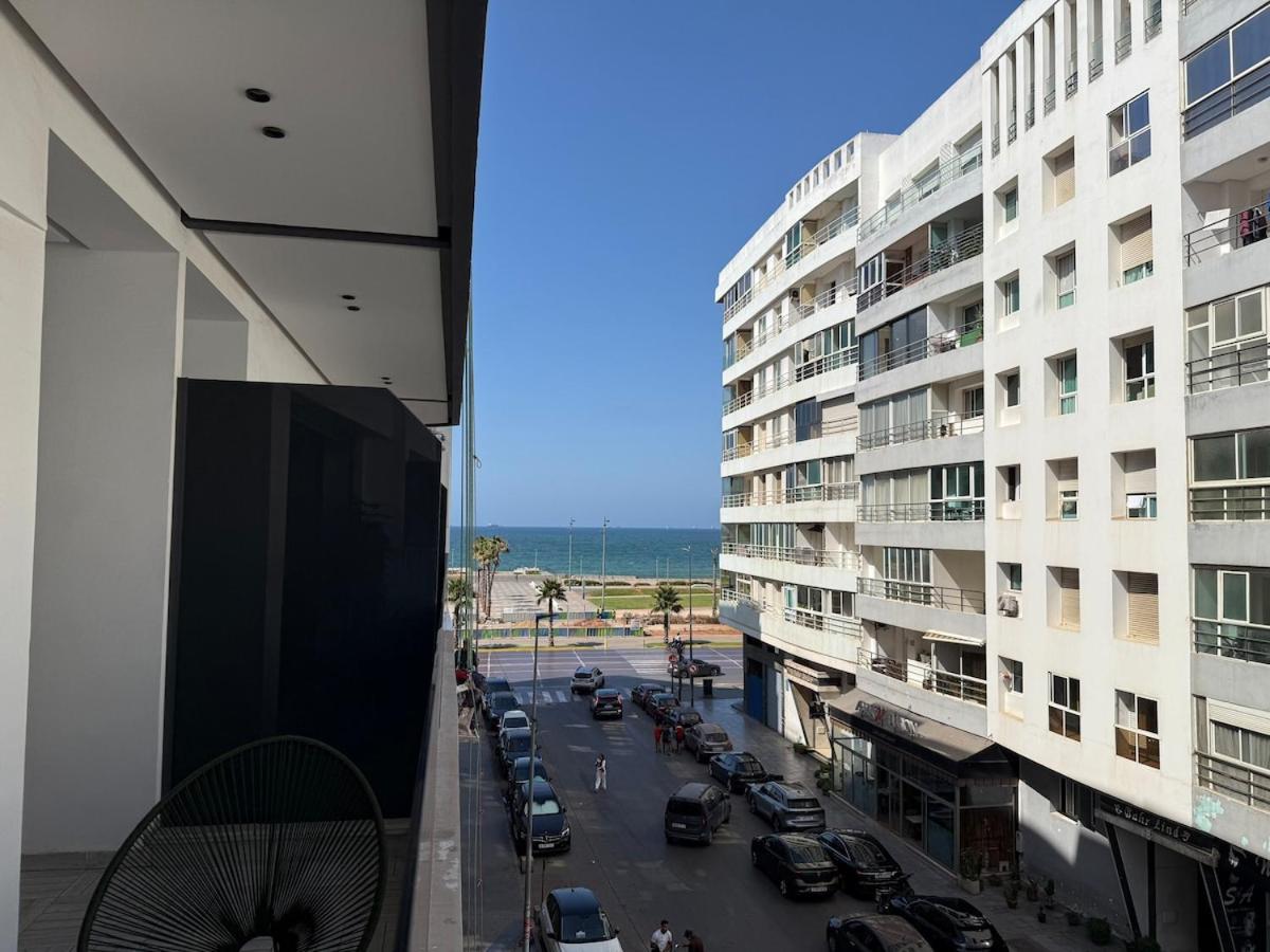 Stylish Apartment with a seaview 9