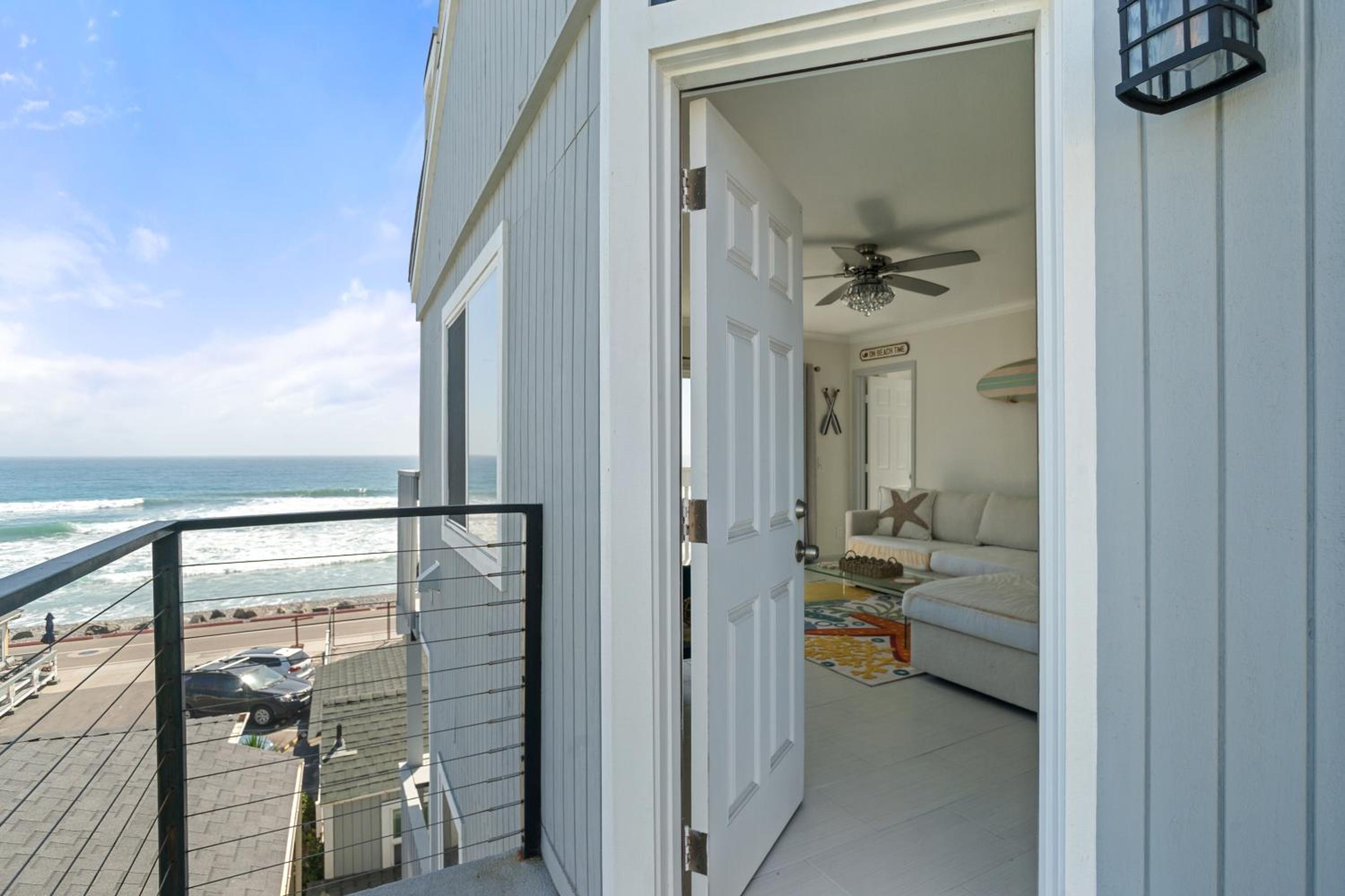 Luxury Oceanfront steps to Beach & Town, Best views!