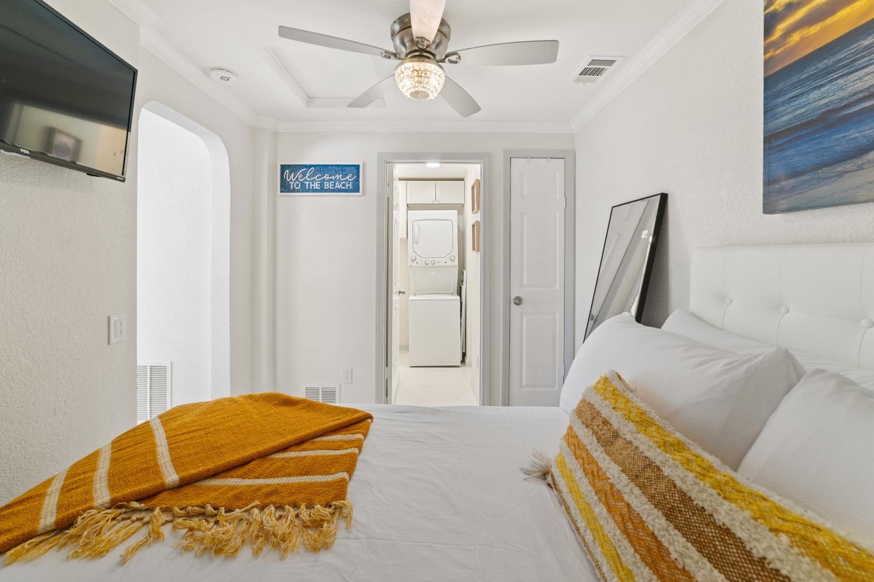 Luxury Oceanfront steps to Beach & Town, Best views!