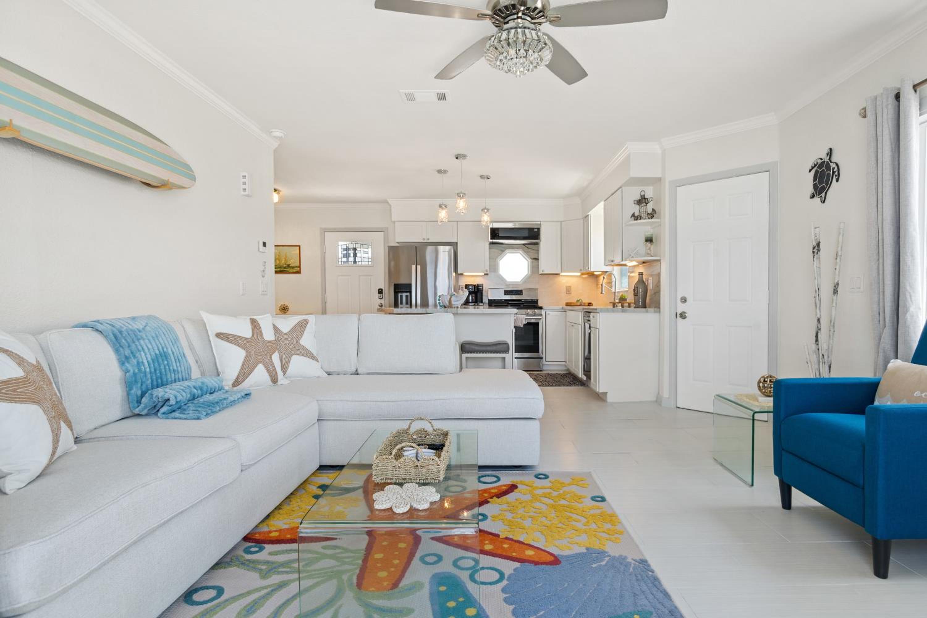 Luxury Oceanfront steps to Beach & Town, Best views!