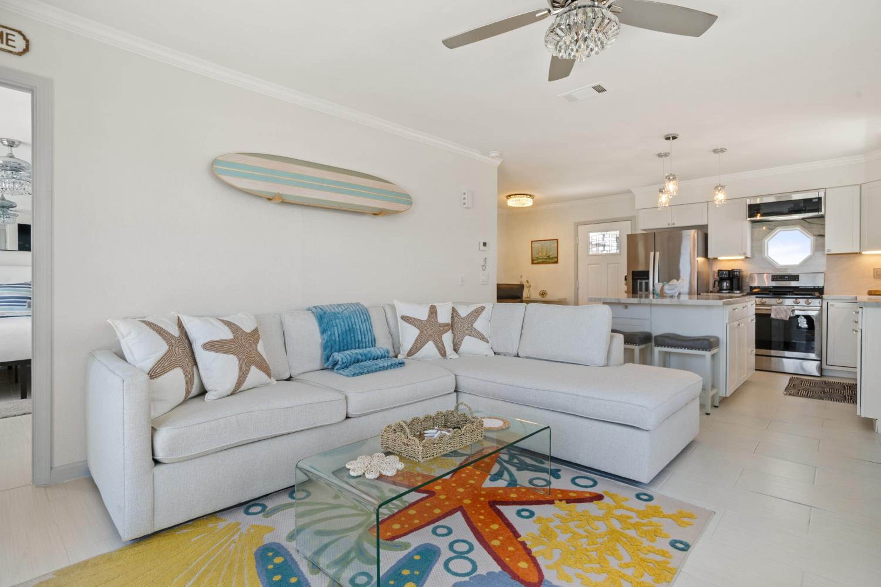 Luxury Oceanfront steps to Beach & Town, Best views!