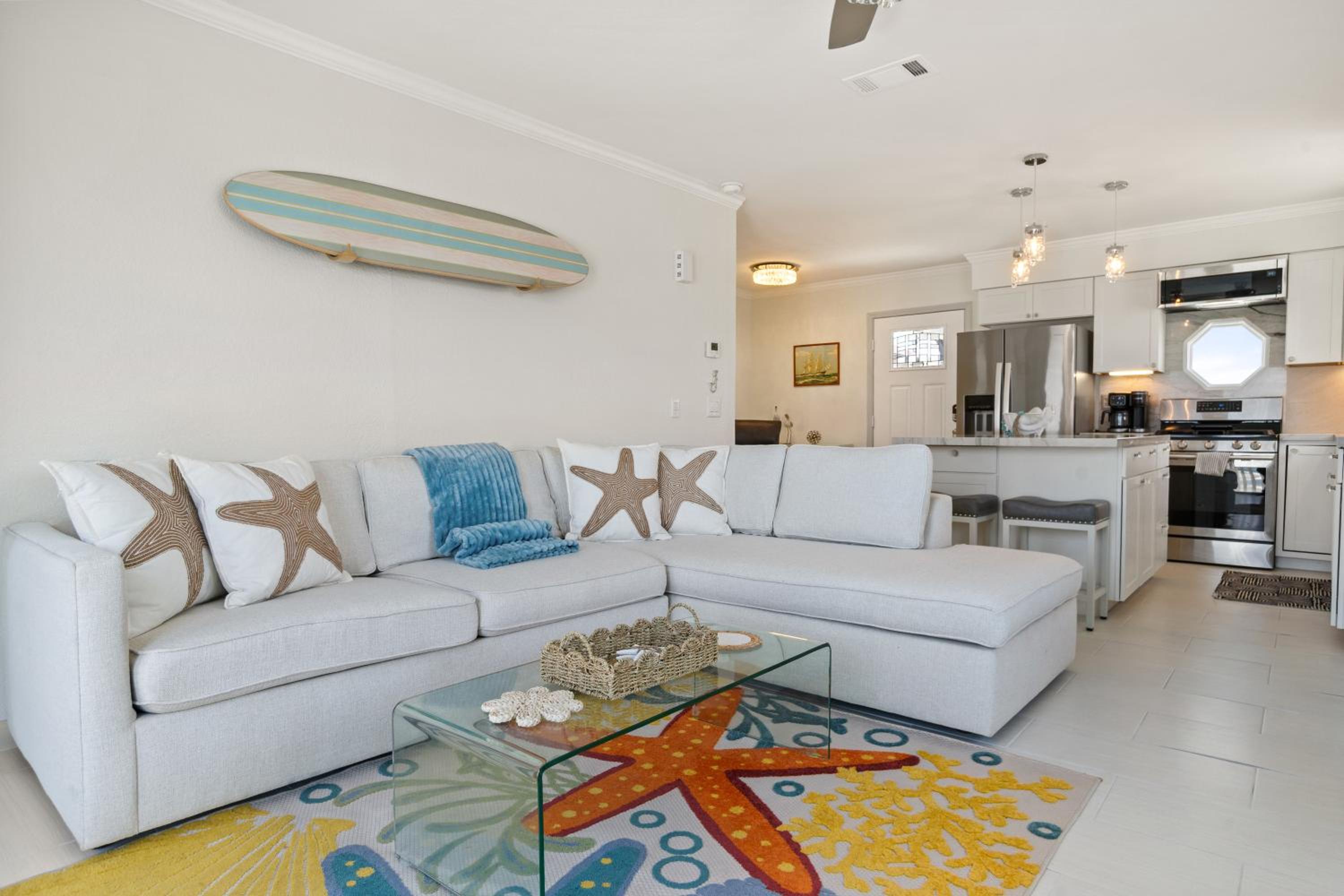 Luxury Oceanfront steps to Beach & Town, Best views!