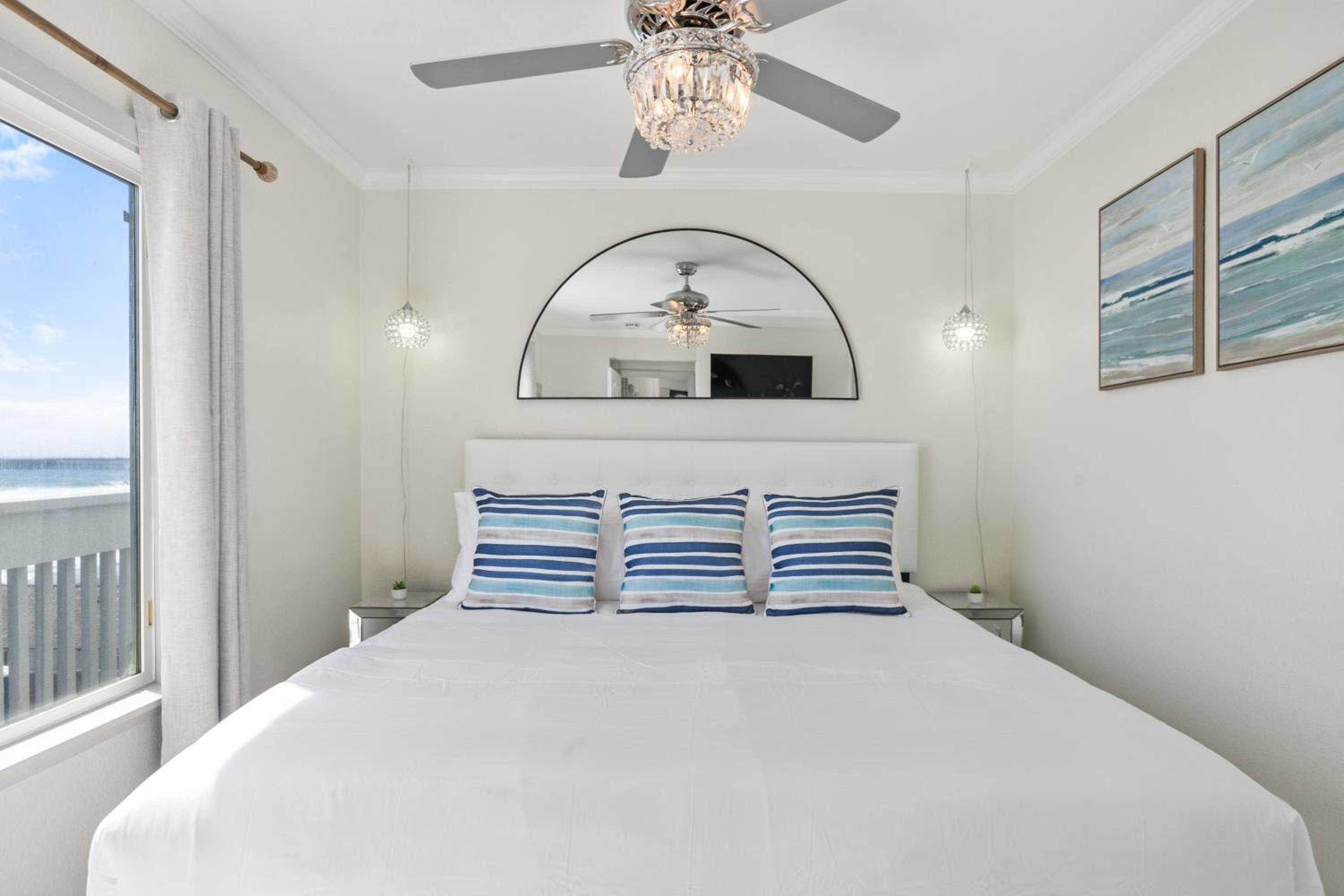 Luxury Oceanfront steps to Beach & Town, Best views!