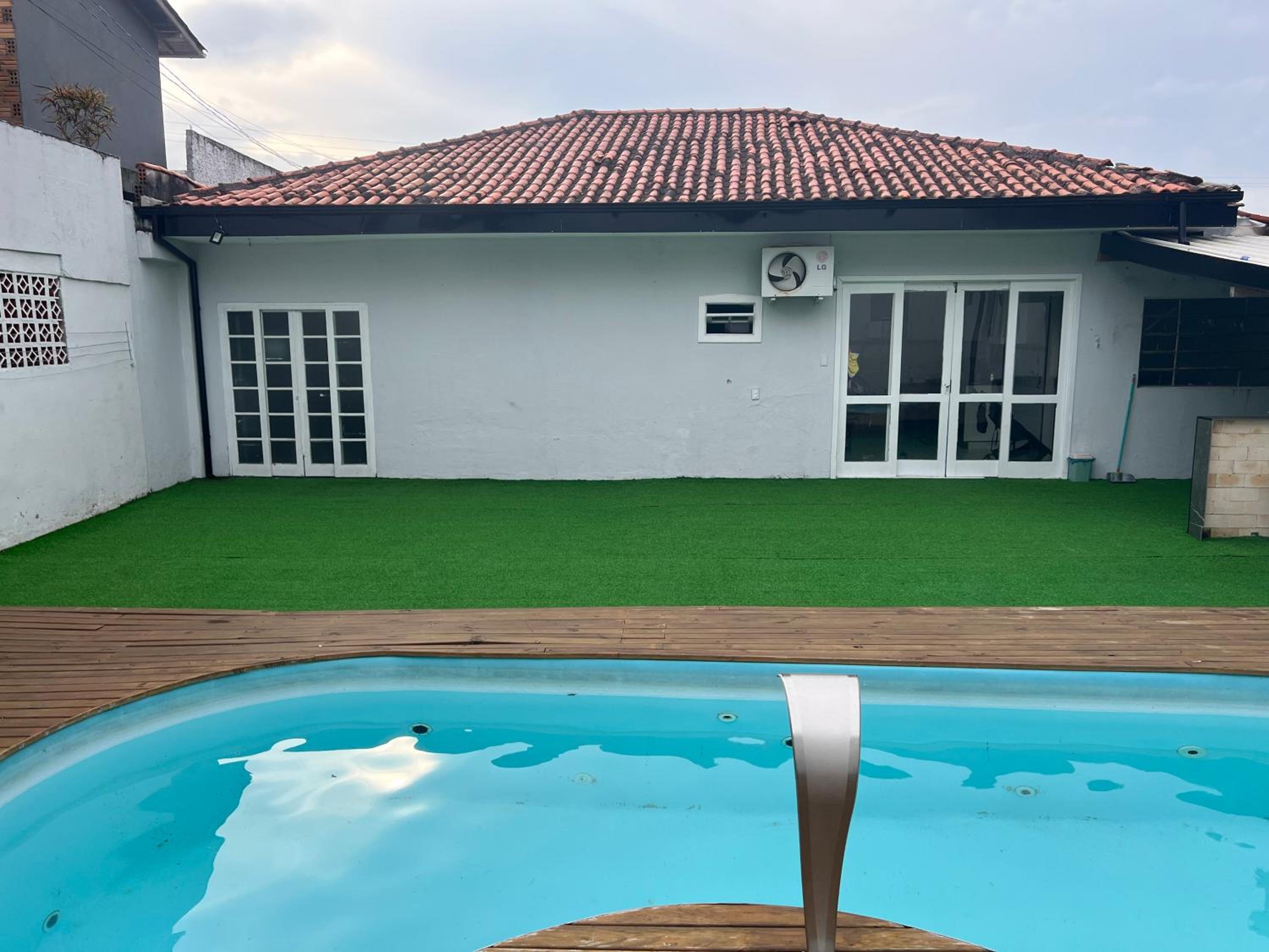 Casa com piscina na grande florianópolis