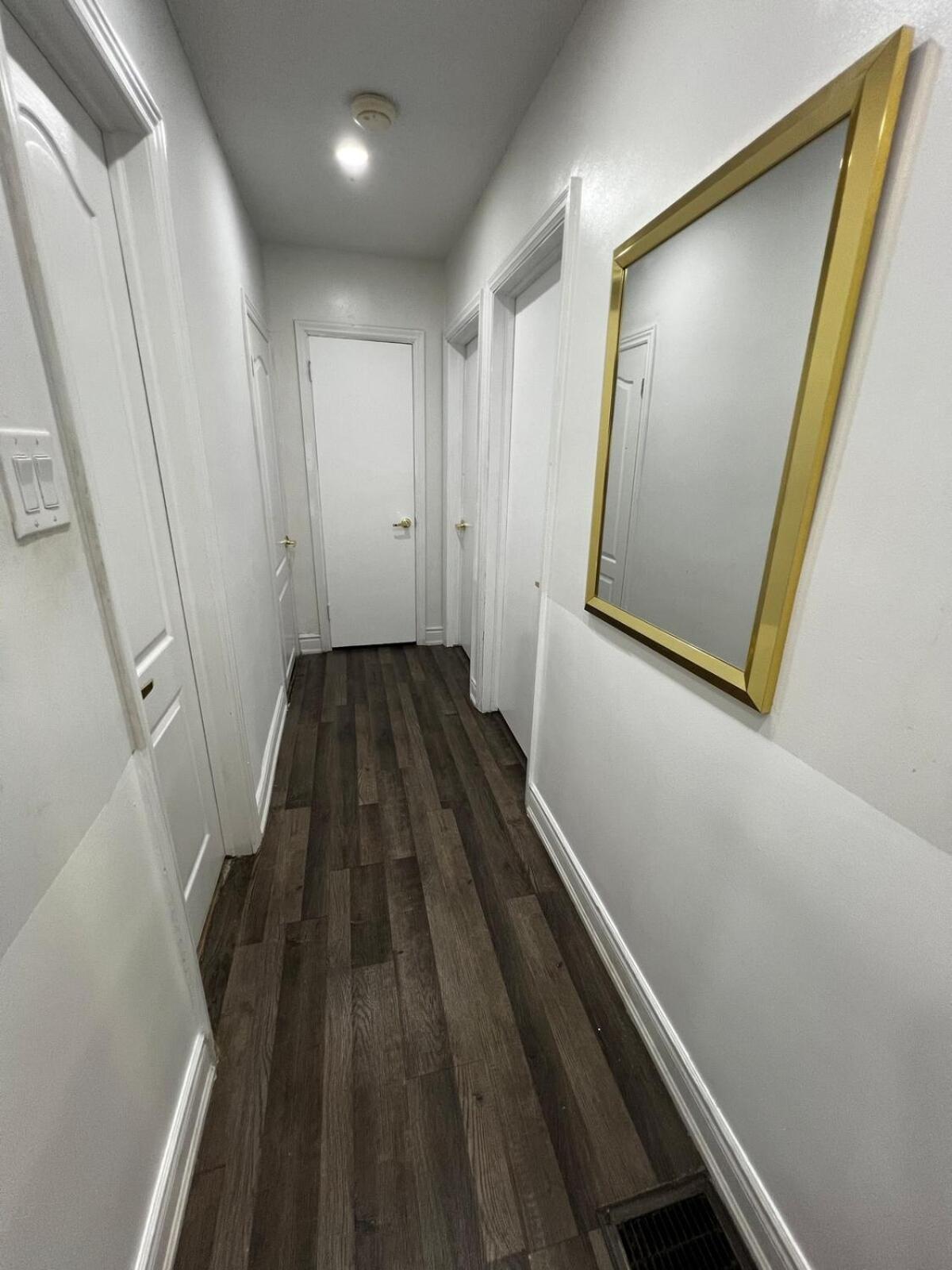 Three Bedroom Spacious Bangalow with Free Parking, closer to commercial area and highways