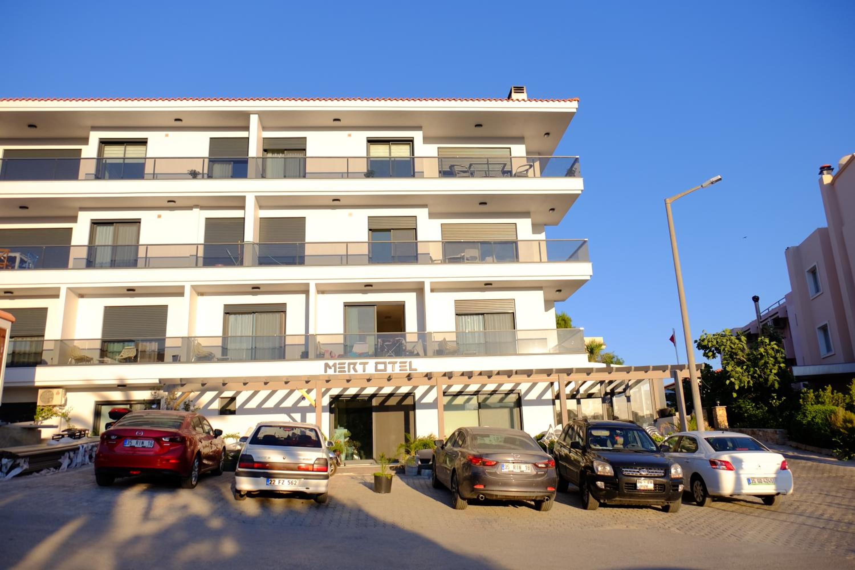 Hotel Mert Otel - Image 1