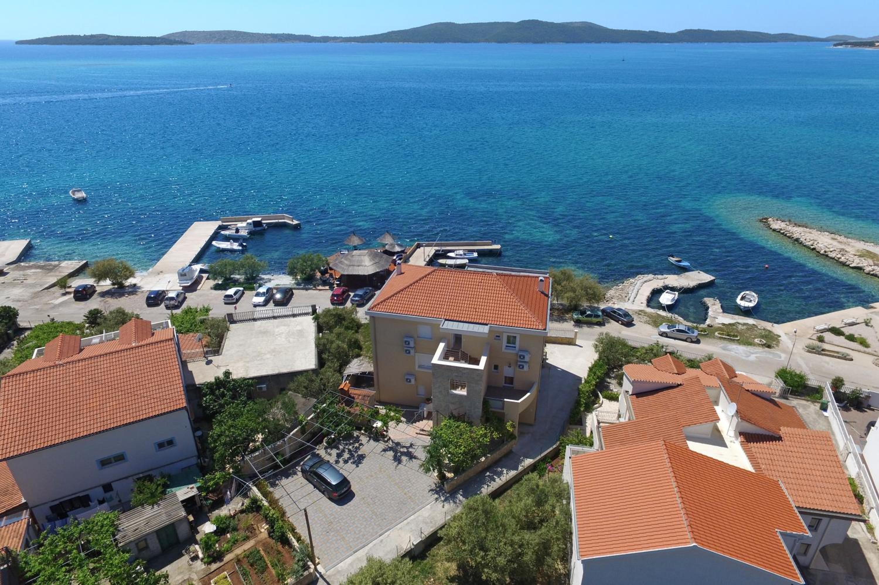 Apartments Šuperba