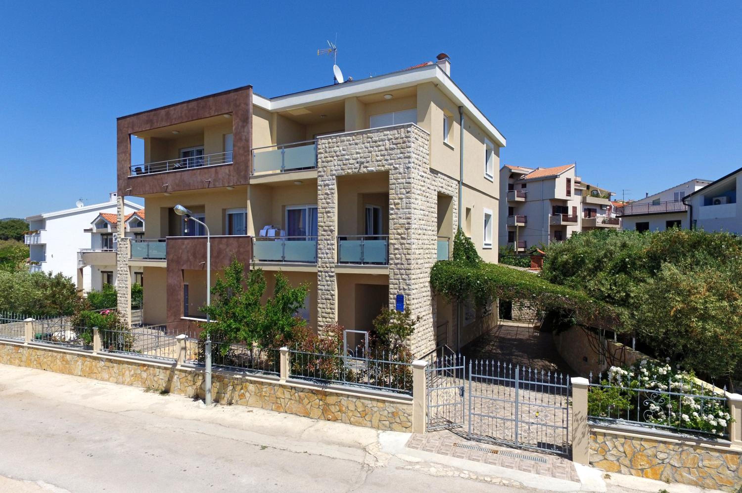 Apartments Šuperba