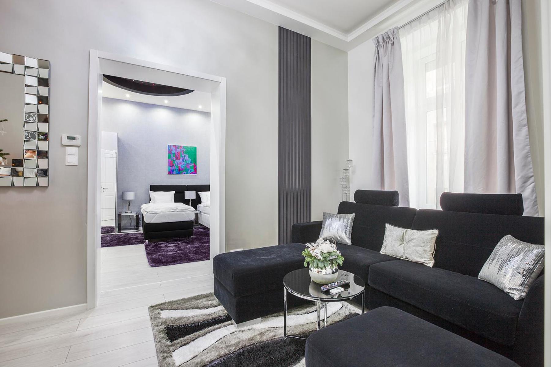 Opera Luxory Suite view 5