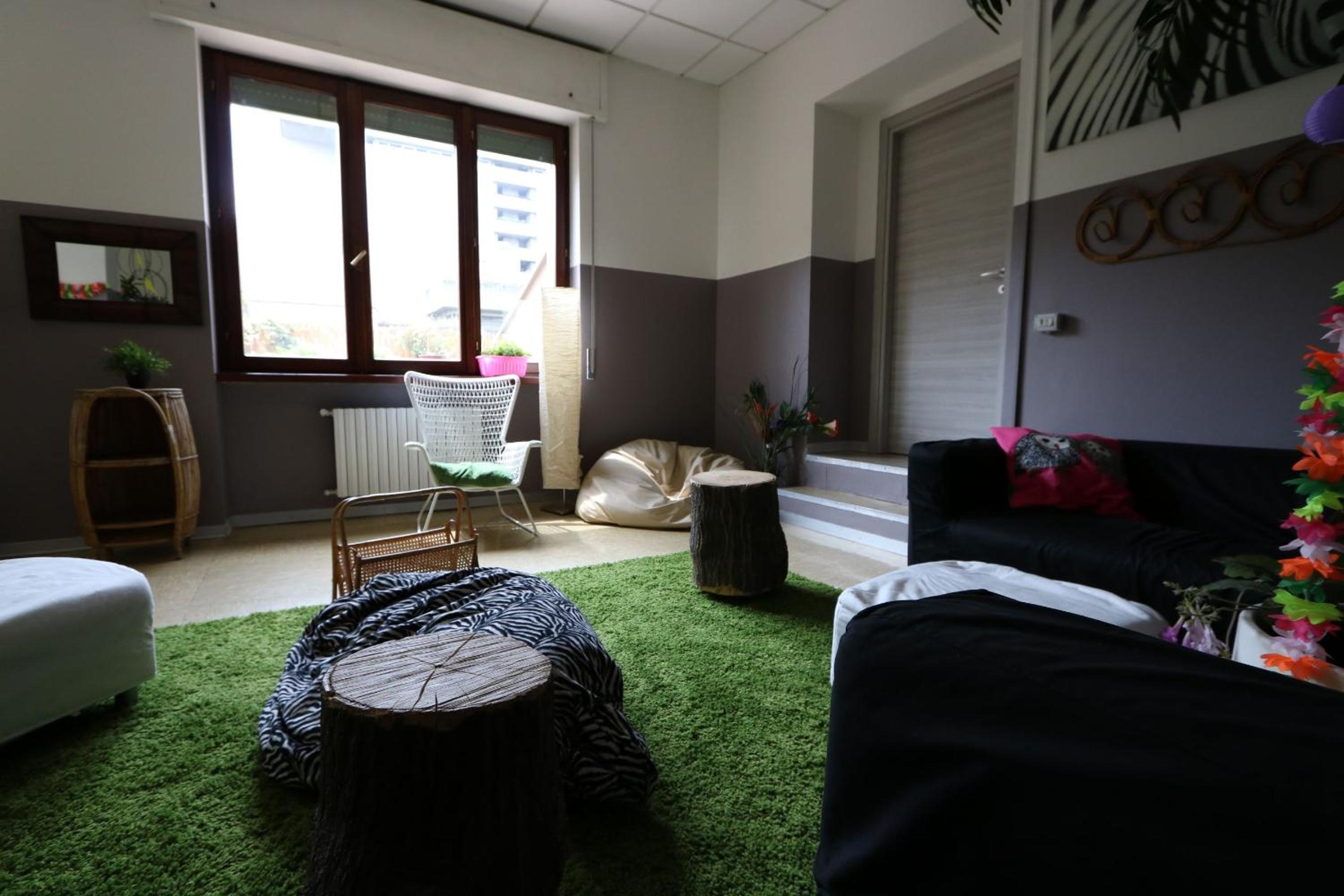 lounge