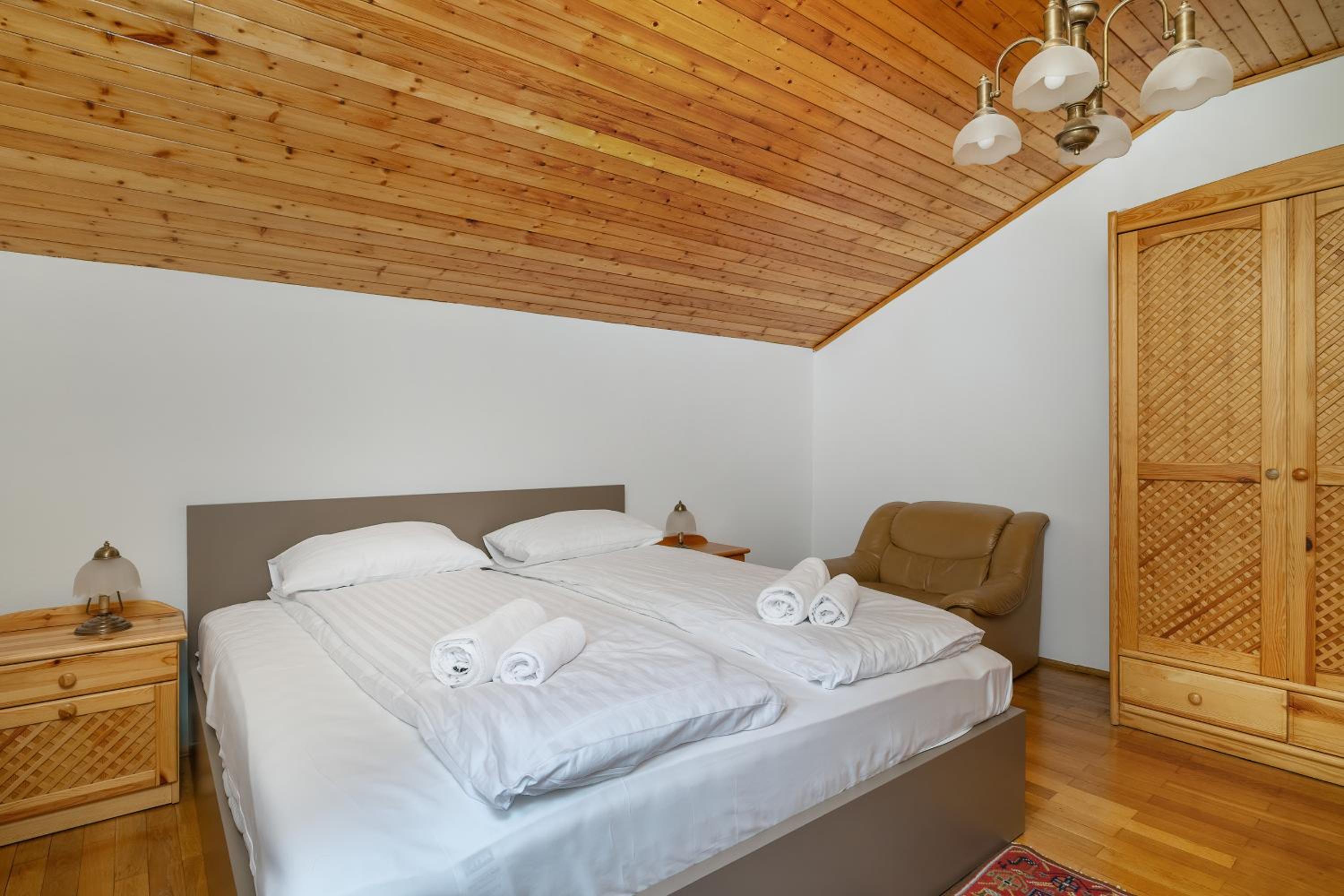 Bystra Unique House in the Mountains with Terrace, Garden & Parking by Noclegi Renters, photo 37