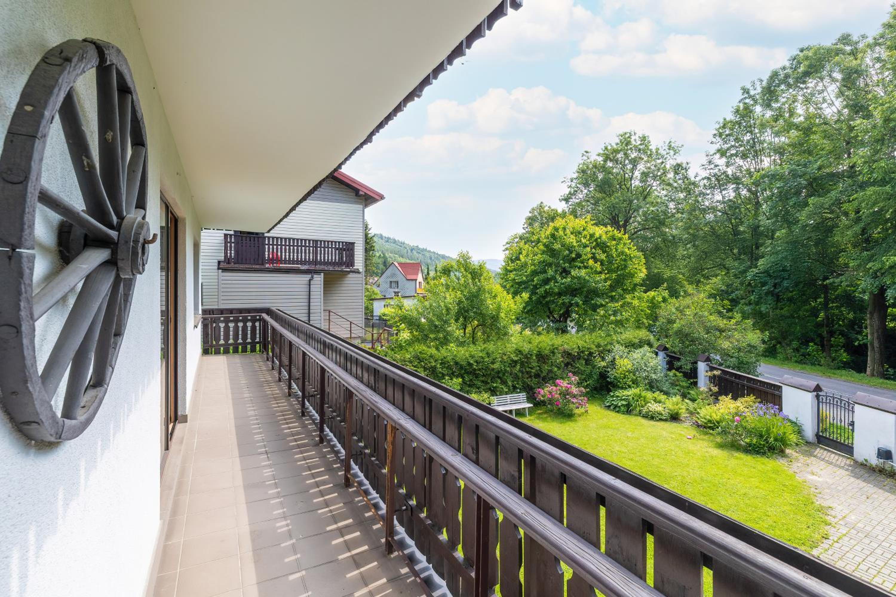 Bystra Unique House in the Mountains with Terrace, Garden & Parking by Noclegi Renters, photo 35