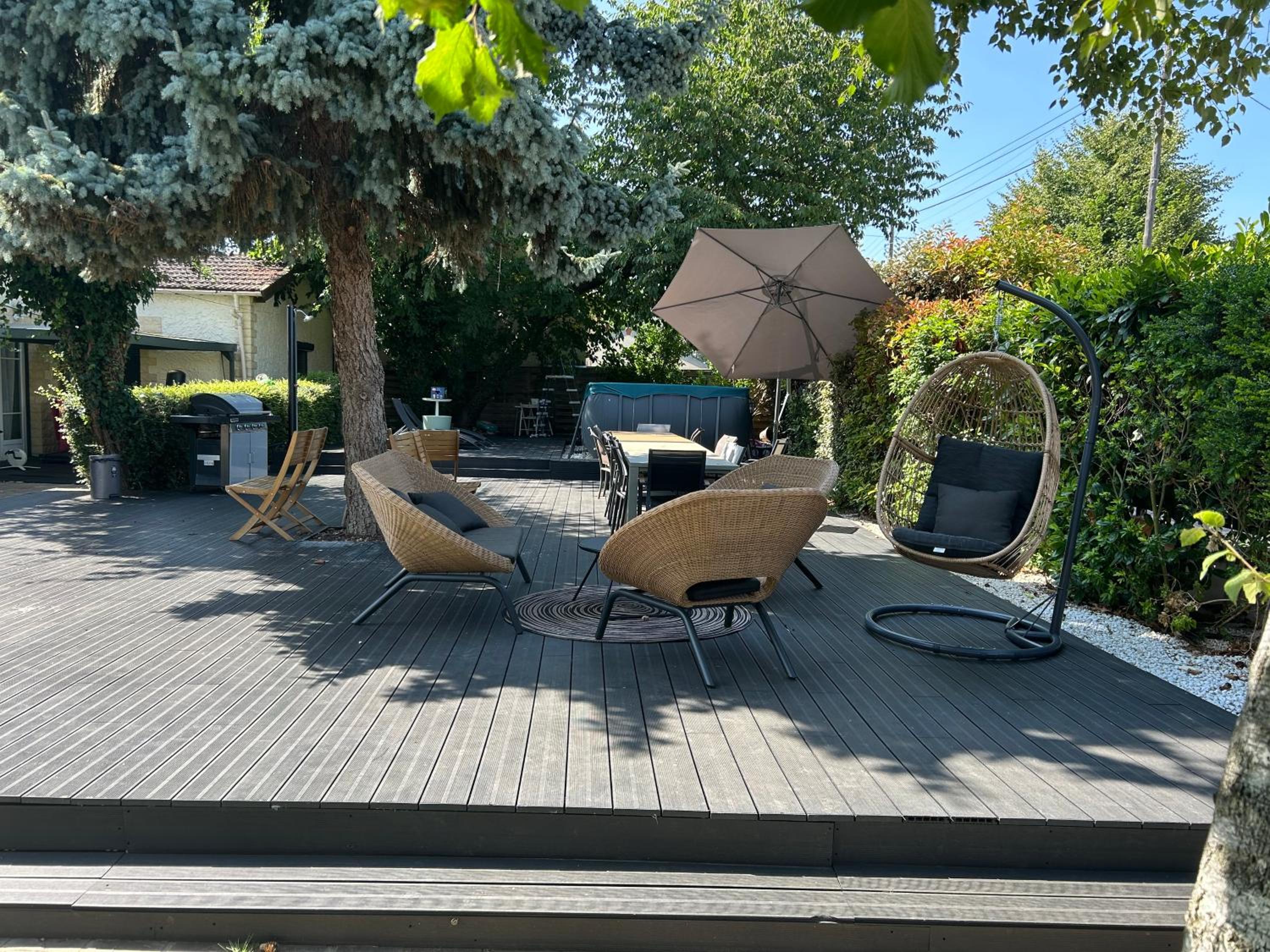 Villa Maxonale près de Paris avec Piscine Chauffée, Sauna et Jacuzzi
