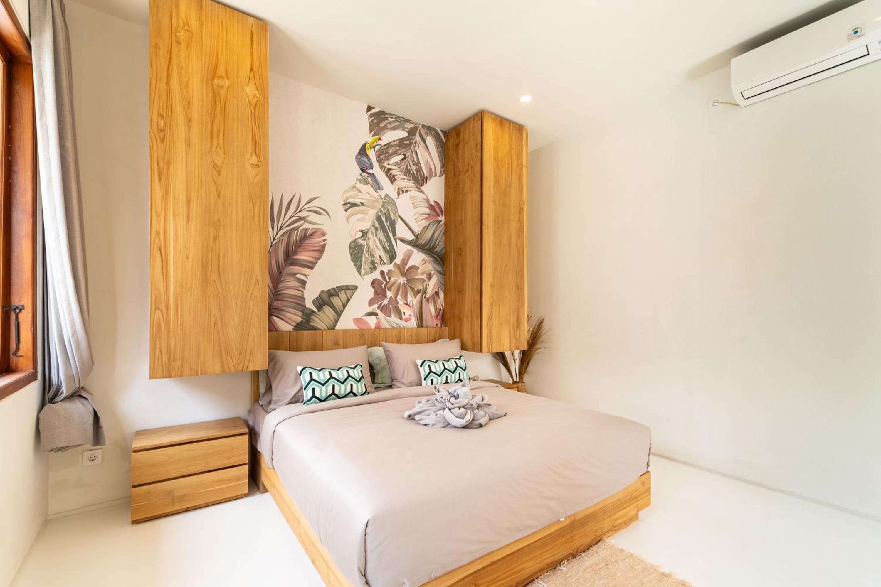 Sunny 2BR Villa with Private Pool in Canggu