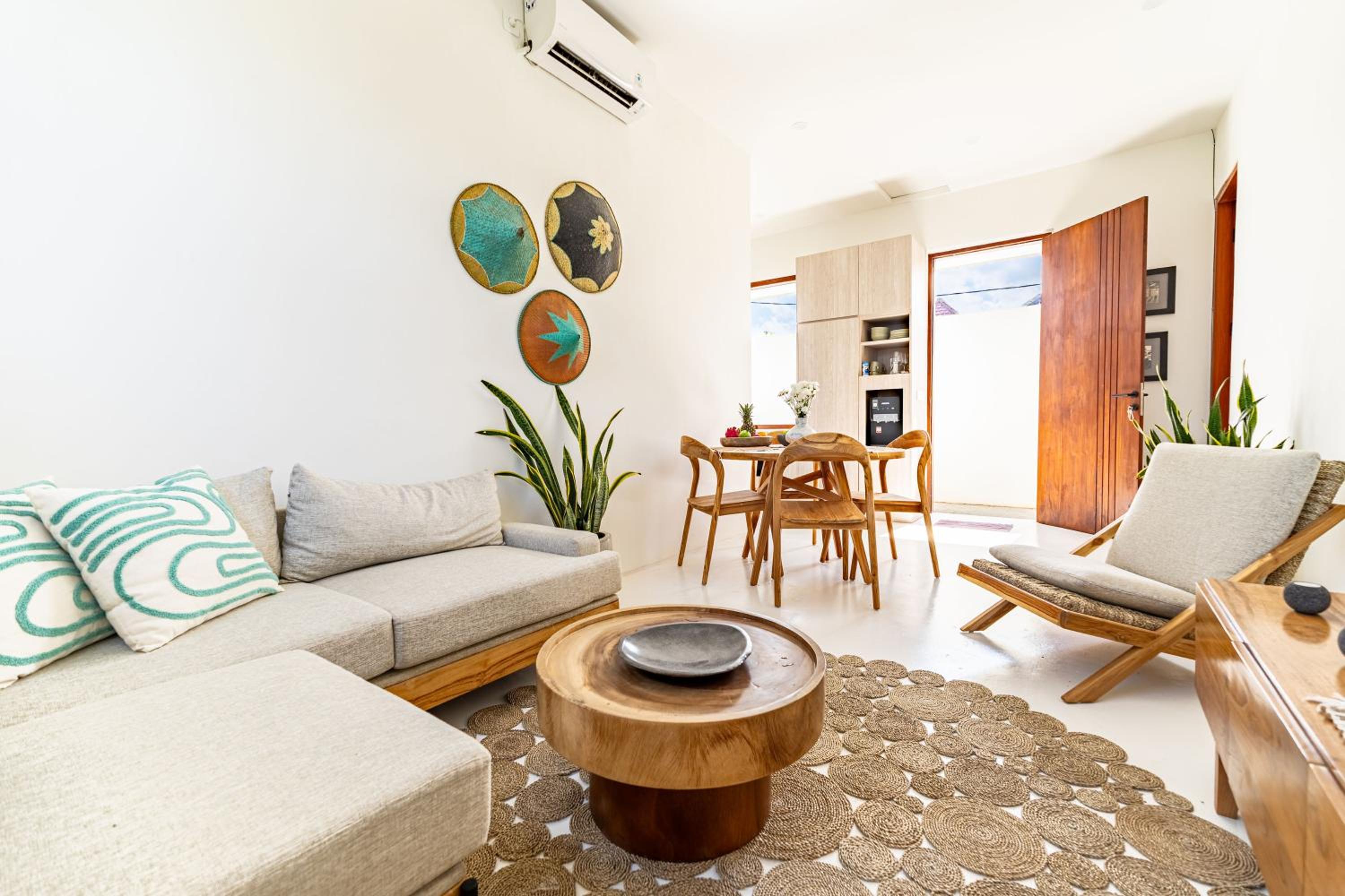 Sunny 2BR Villa with Private Pool in Canggu