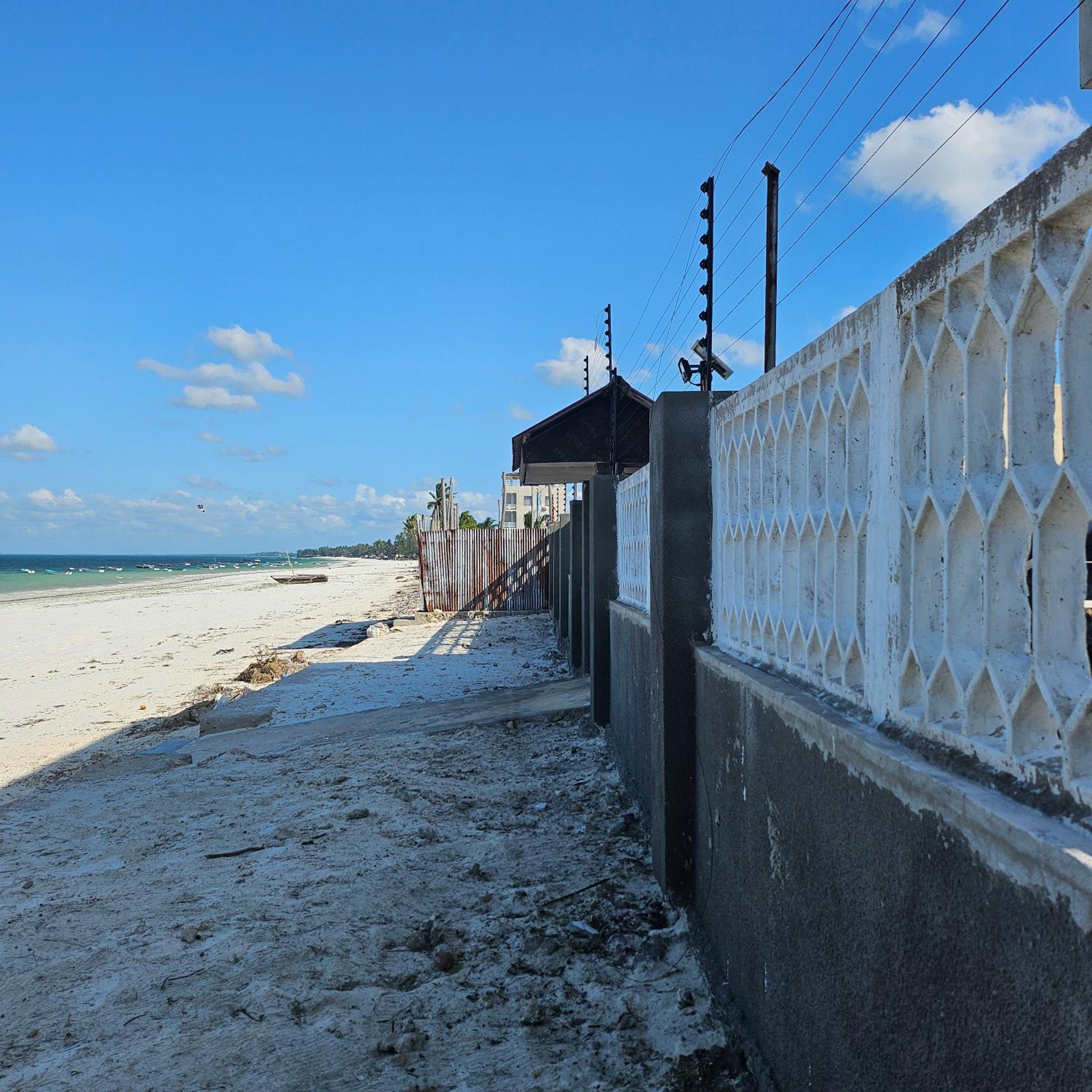 Beachfront 2BR Apartment in Uroa, Zanzibar - Sea Views & Direct Beach Access