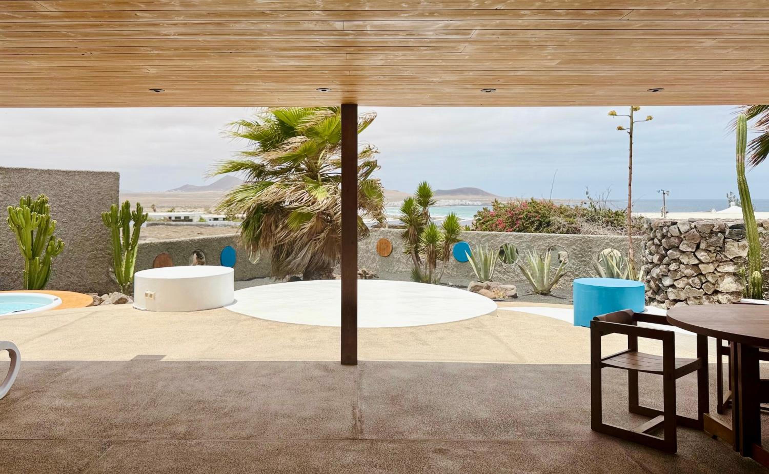 Canaryislandshost l Origen