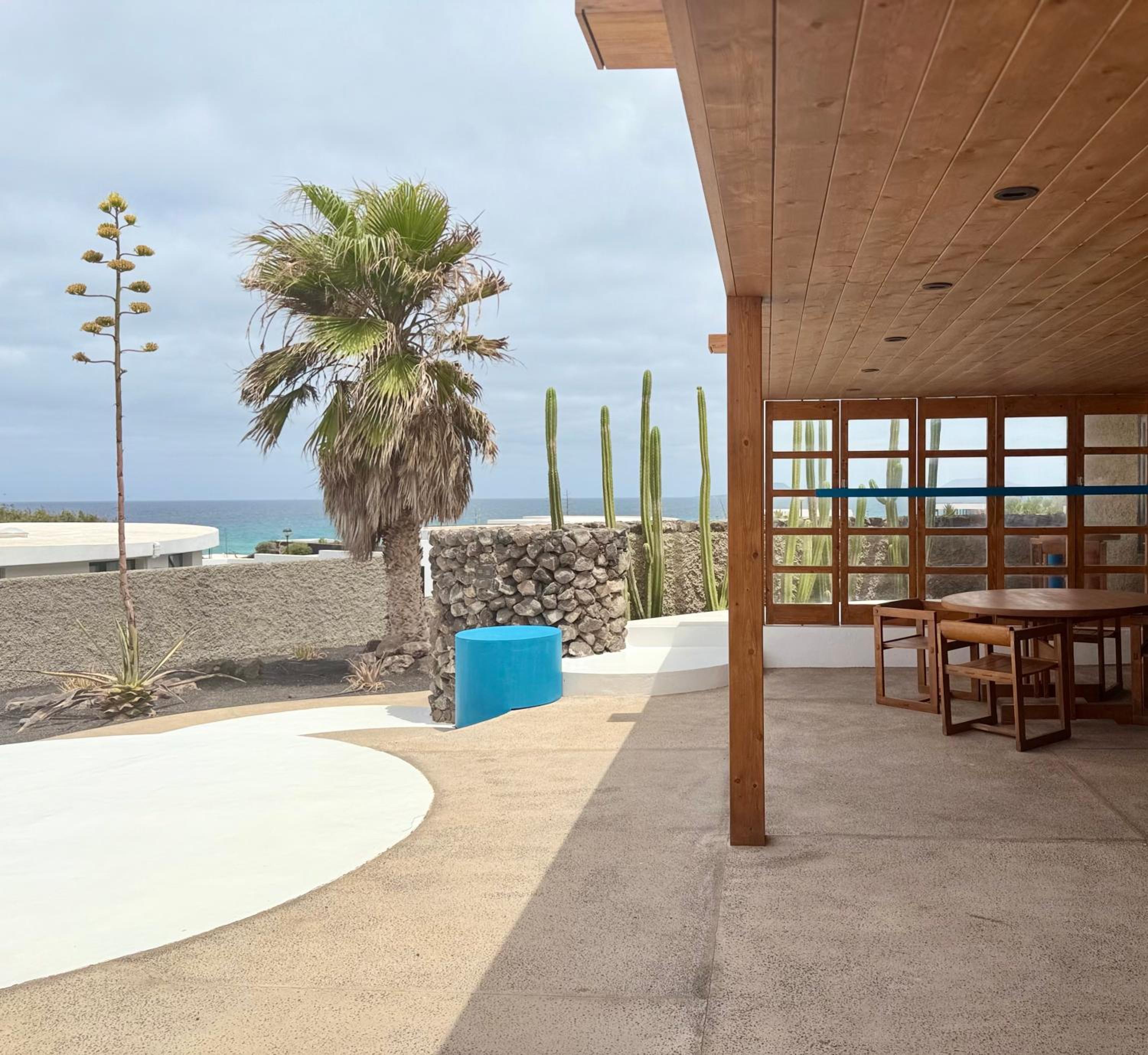 Canaryislandshost l Origen