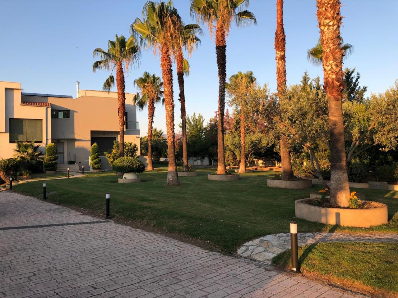 Evia Palm Beach Villa
