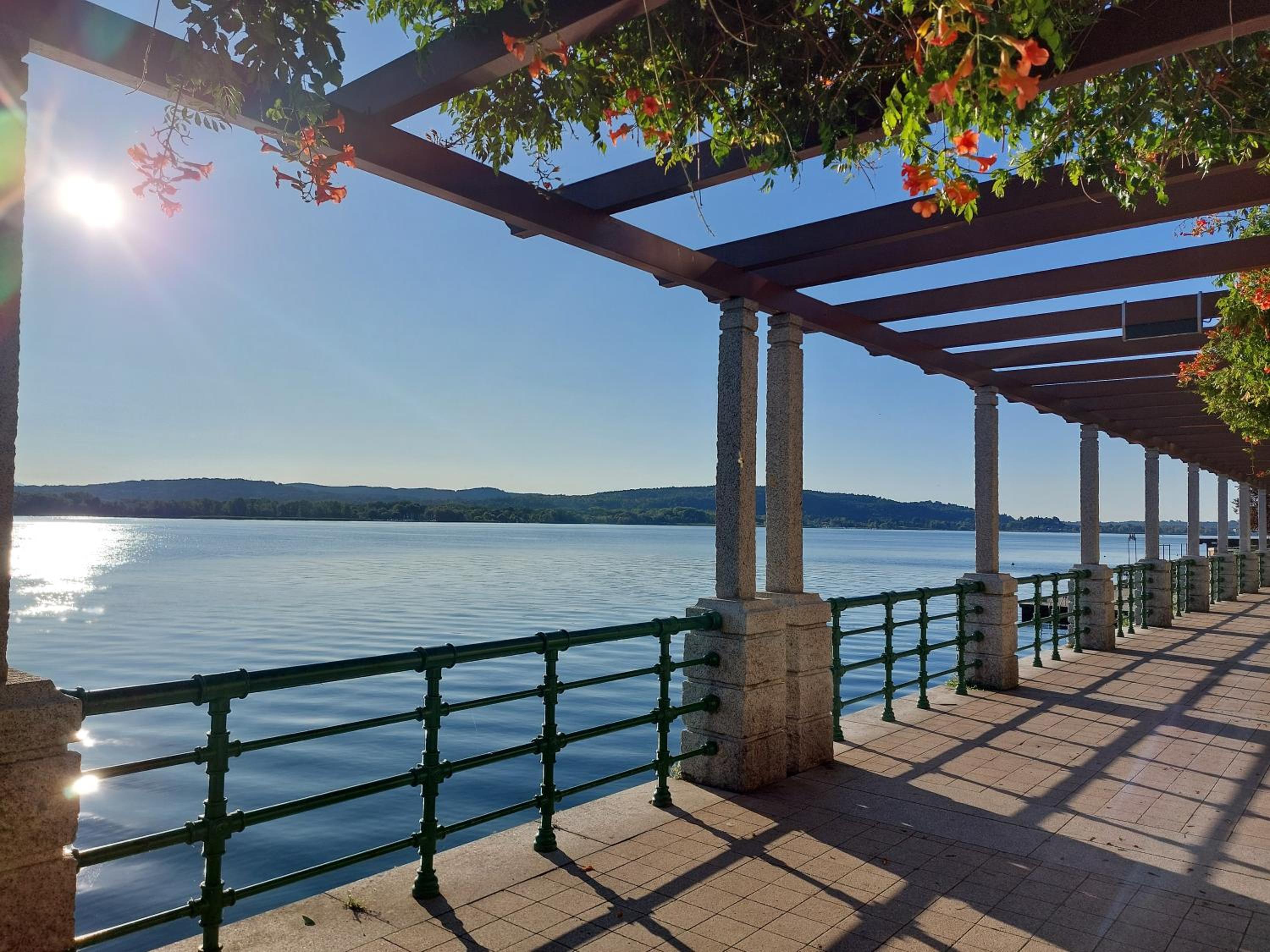 Arona - Lake Maggiore Entire Home - parking