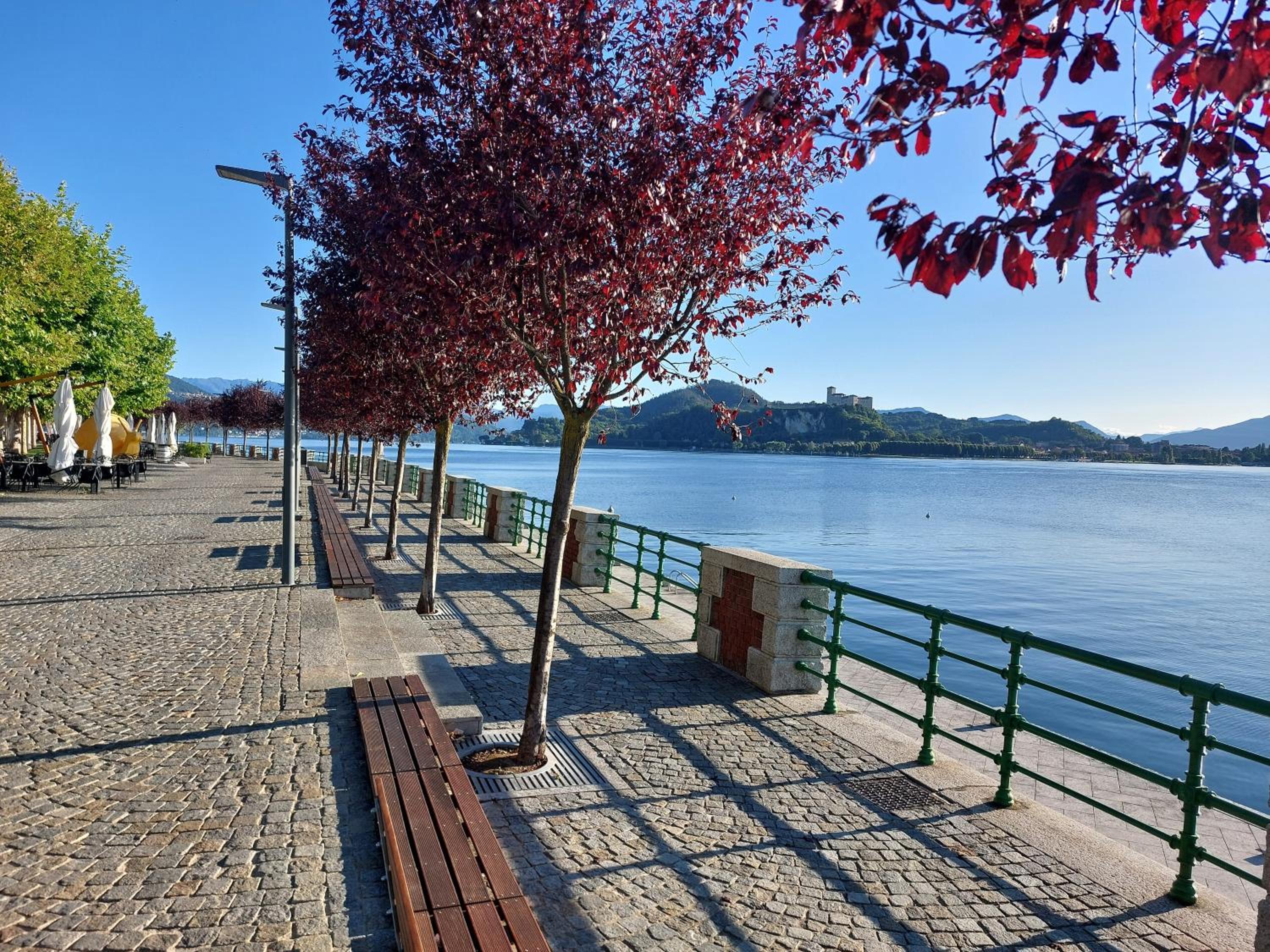 Arona - Lake Maggiore Entire Home - parking