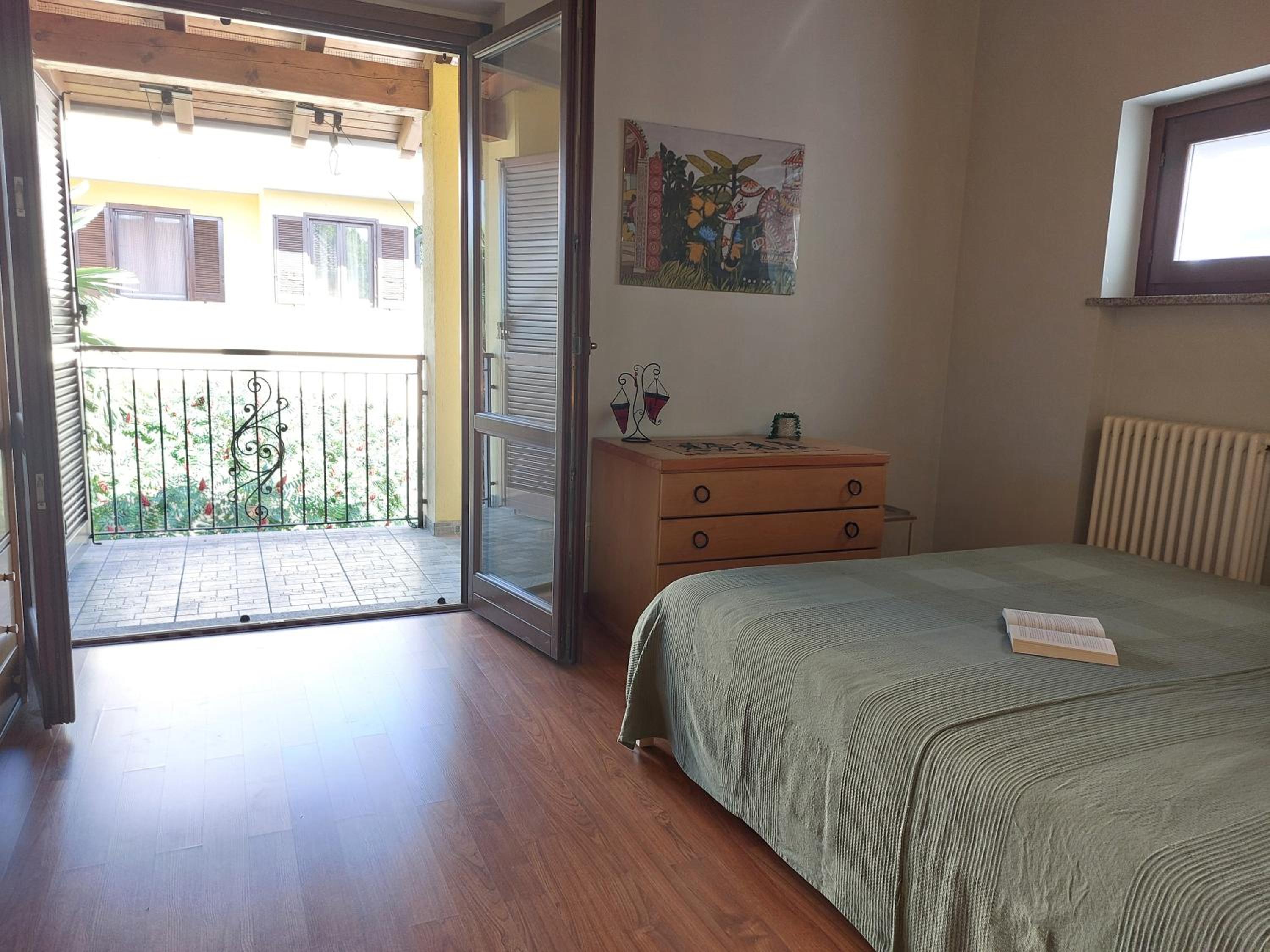 Arona - Lake Maggiore Entire Home - parking
