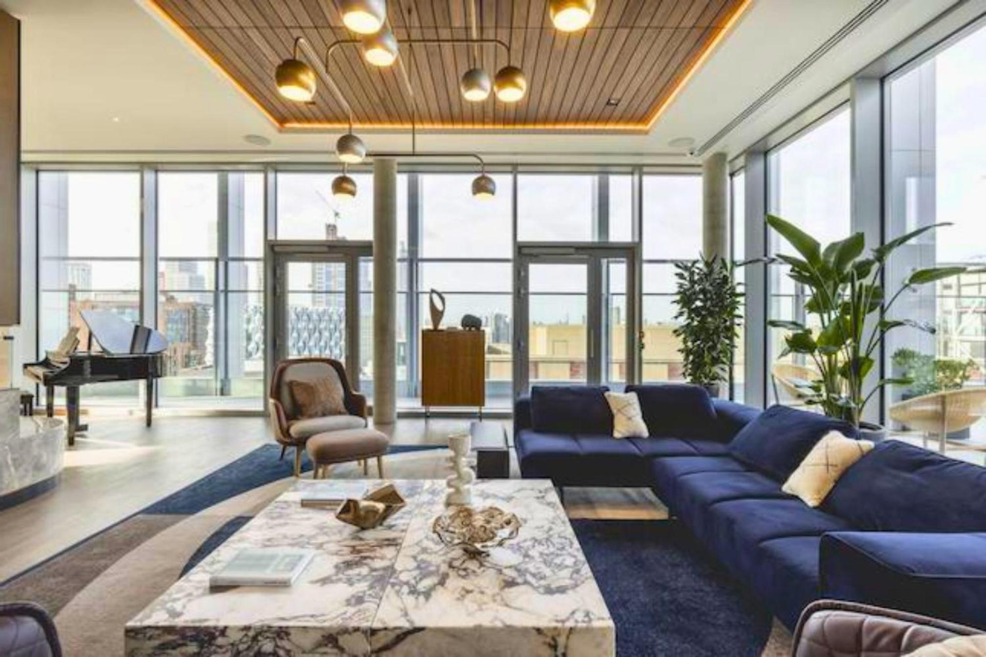 Luxury Penthouse 2Bed 2Bath 2Balcony London Eye & River Views with GYM & AC & Incredible Rooftop View