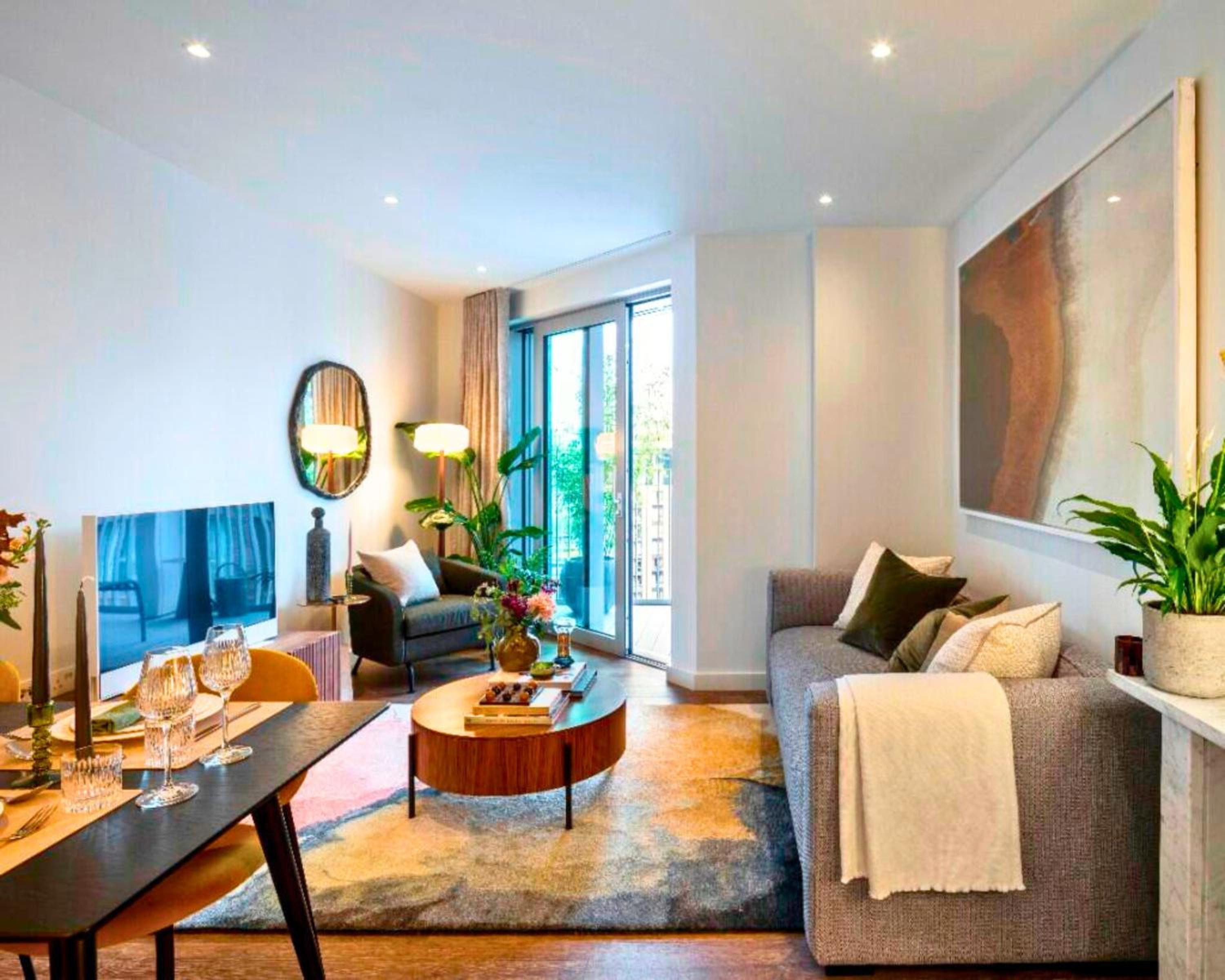 Luxury Penthouse 2Bed 2Bath 2Balcony London Eye & River Views with GYM & AC & Incredible Rooftop View